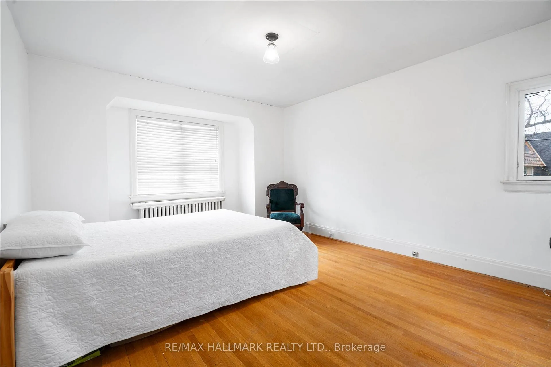 Photo 7 of 50 Benlamond Avenue, Toronto, East End-Danforth — HOMEH