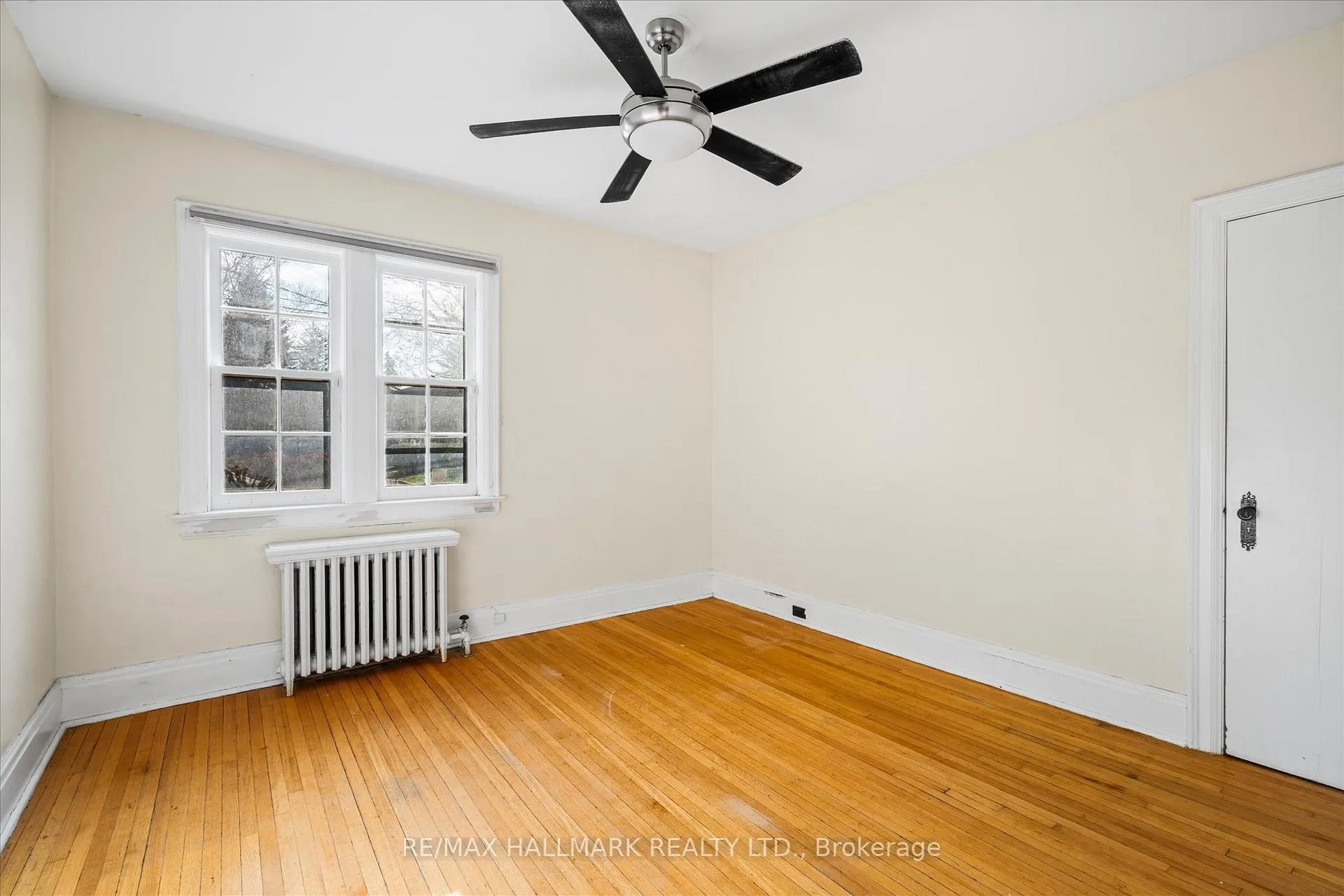 Photo 27 of 50 Benlamond Avenue, Toronto, East End-Danforth — HOMEH