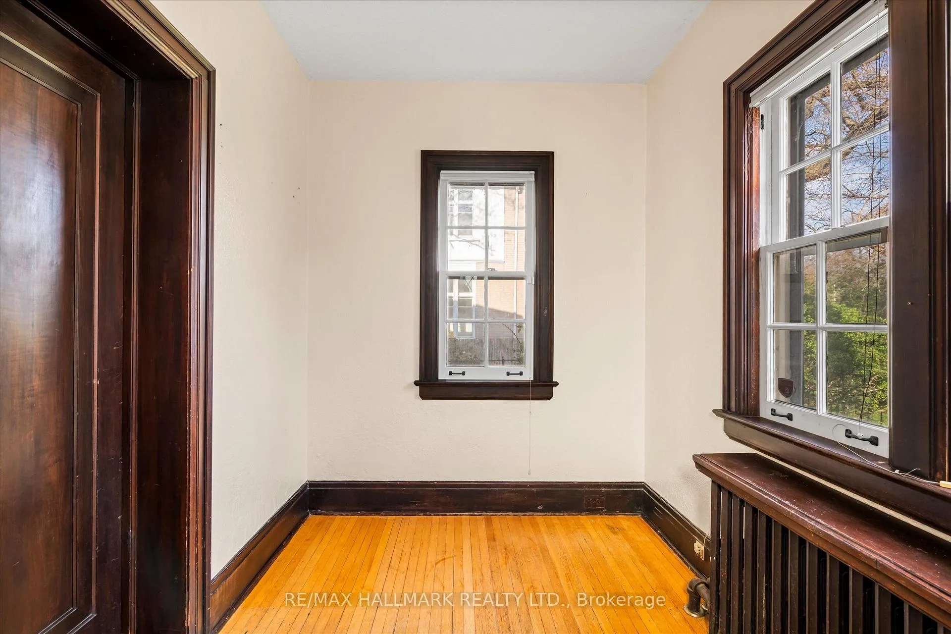 Photo 33 of 50 Benlamond Avenue, Toronto, East End-Danforth — HOMEH