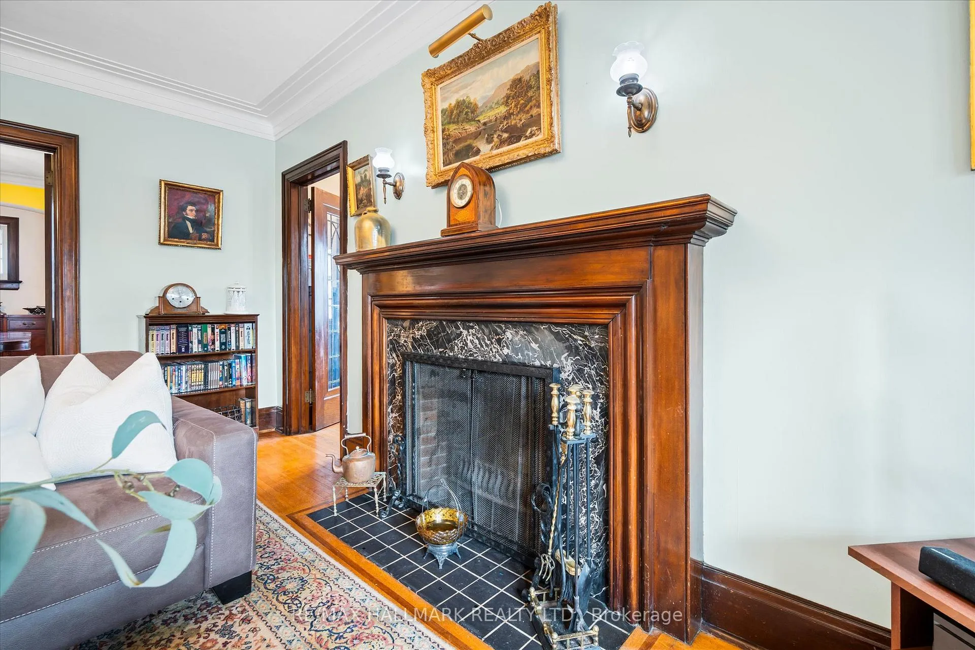 Photo 42 of 50 Benlamond Avenue, Toronto, East End-Danforth — HOMEH