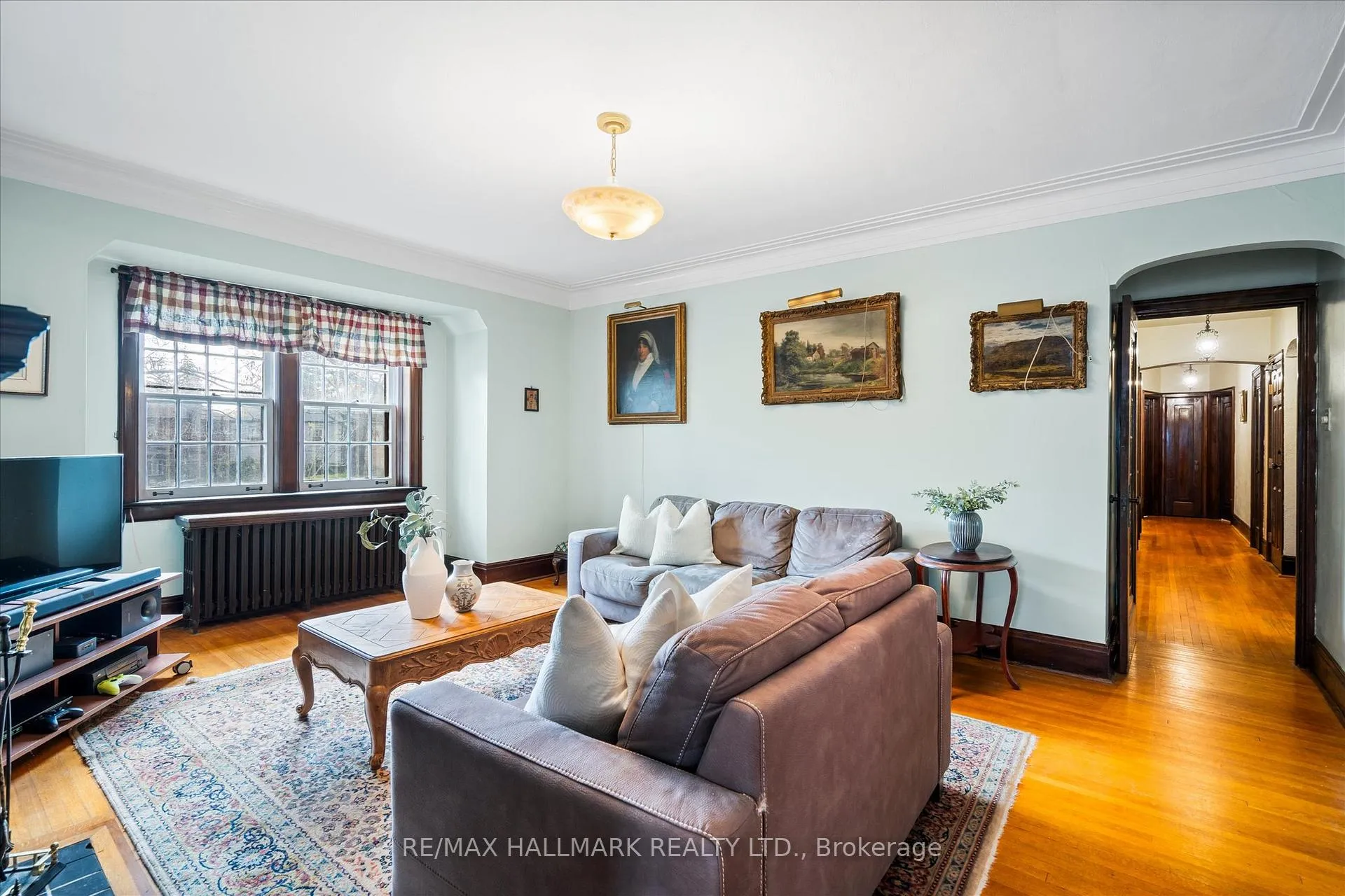 Photo 44 of 50 Benlamond Avenue, Toronto, East End-Danforth — HOMEH