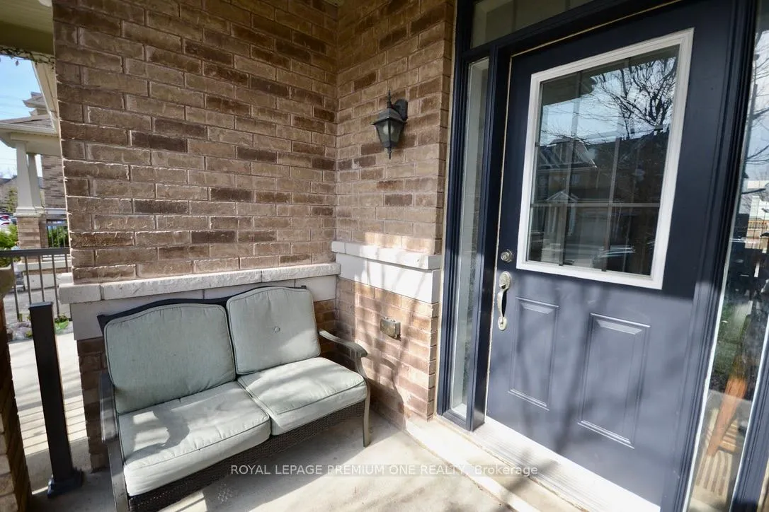 Photo 5 of 94 Alexie Way, Vaughan, Vellore Village — HOMEH