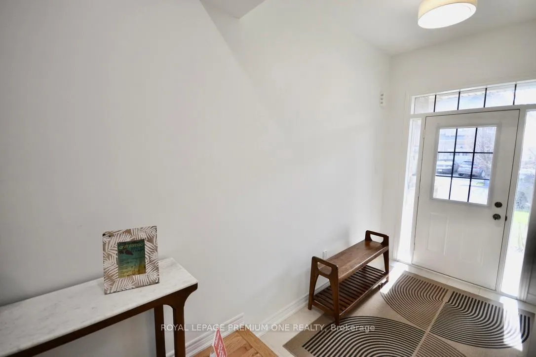 Photo 7 of 94 Alexie Way, Vaughan, Vellore Village — HOMEH