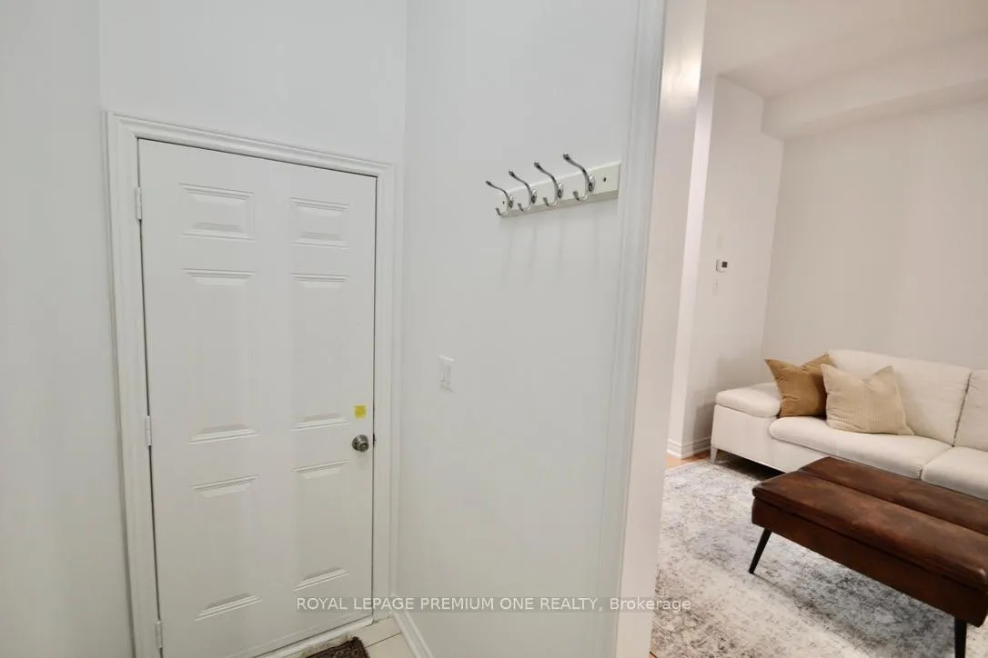 Photo 11 of 94 Alexie Way, Vaughan, Vellore Village — HOMEH