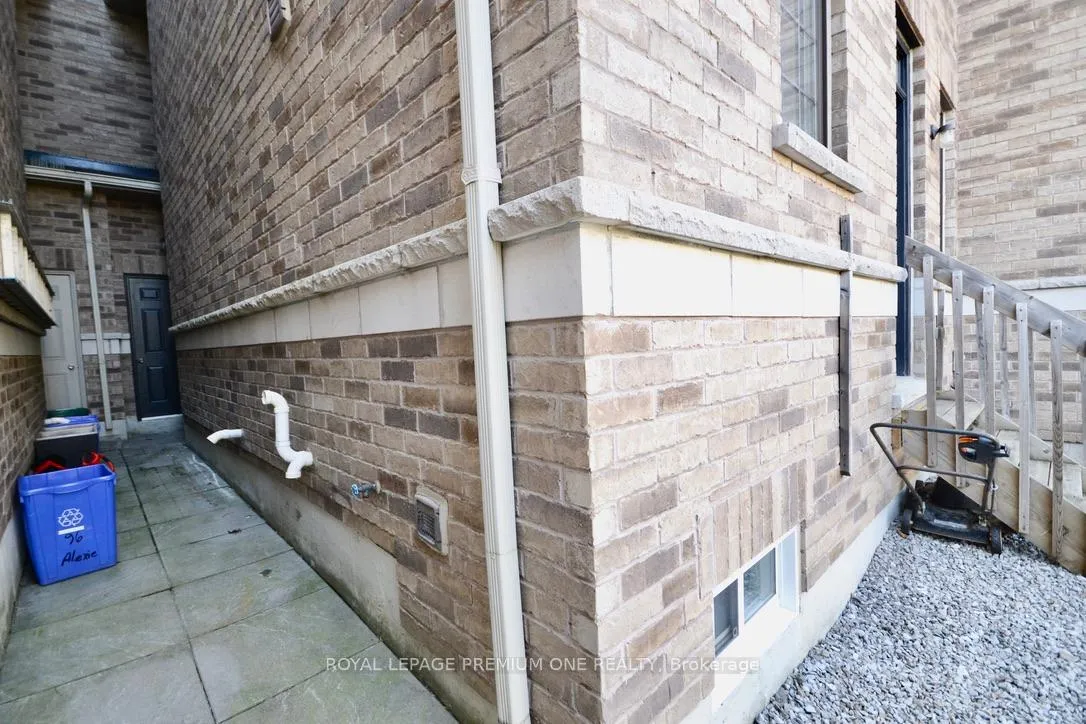 Photo 36 of 94 Alexie Way, Vaughan, Vellore Village — HOMEH