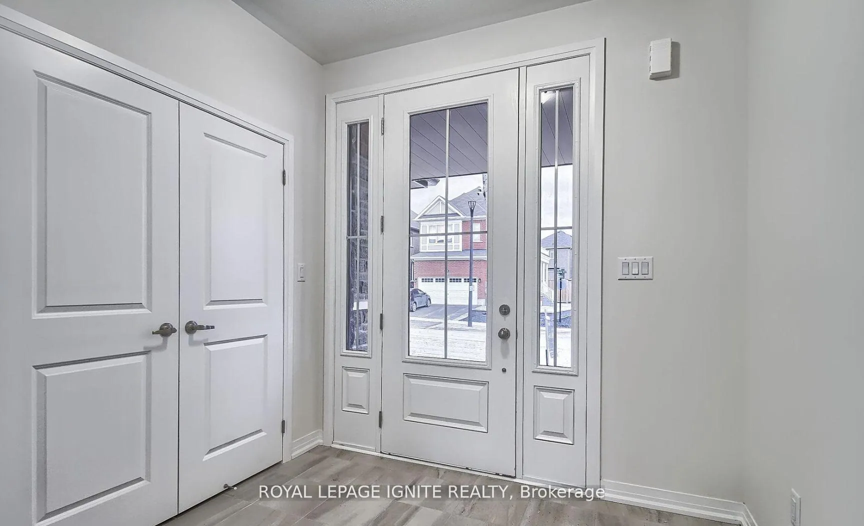 Photo 3 of 1079 Cameo Street, Pickering, Rural Pickering — HOMEH