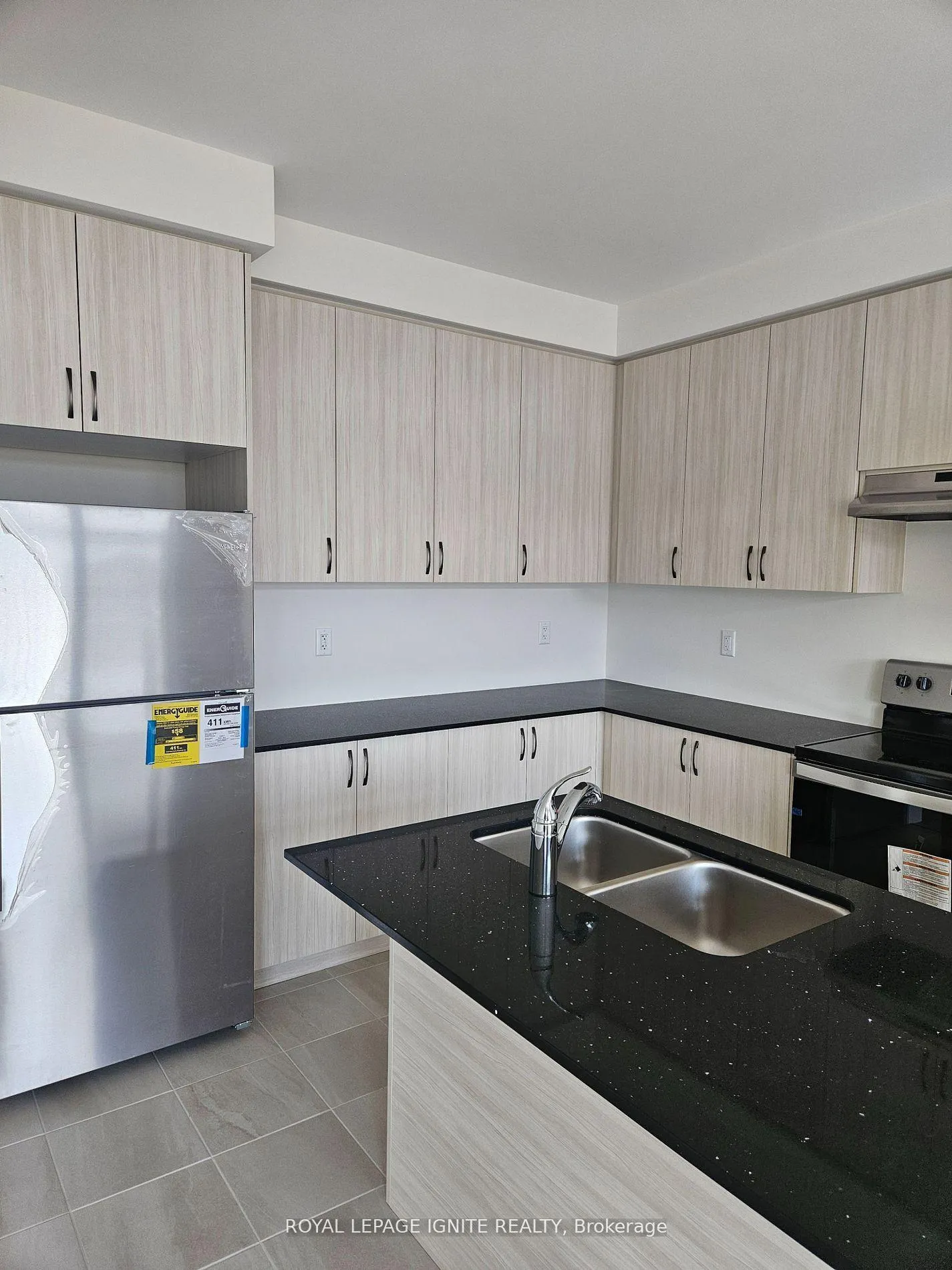 Photo 9 of 1079 Cameo Street, Pickering, Rural Pickering — HOMEH