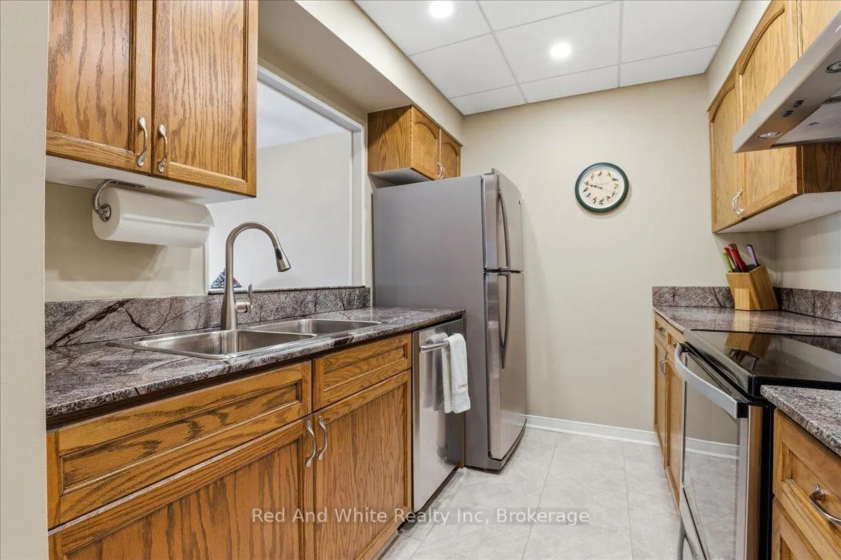 Photo 9 of Unit 808, 10 Ellen Street E, Kitchener, Civic Centre — HOMEH