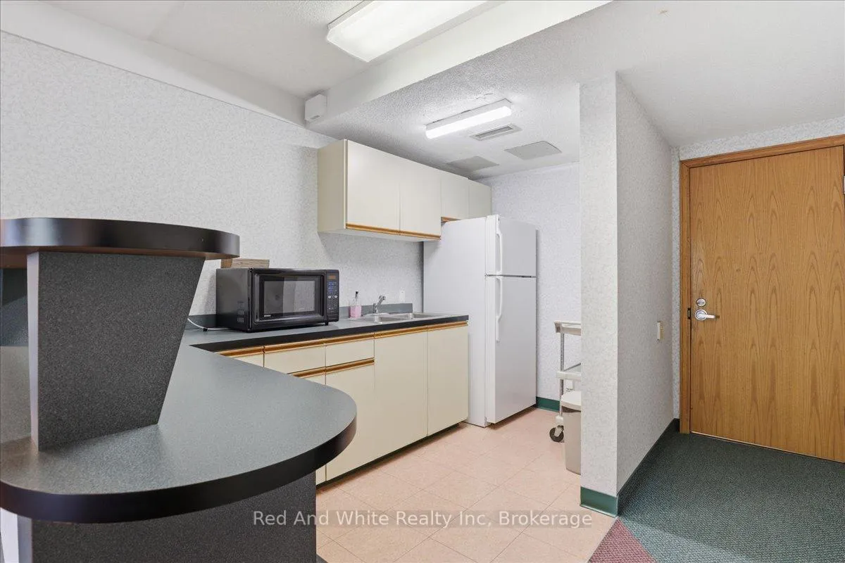 Photo 34 of Unit 808, 10 Ellen Street E, Kitchener, Civic Centre — HOMEH