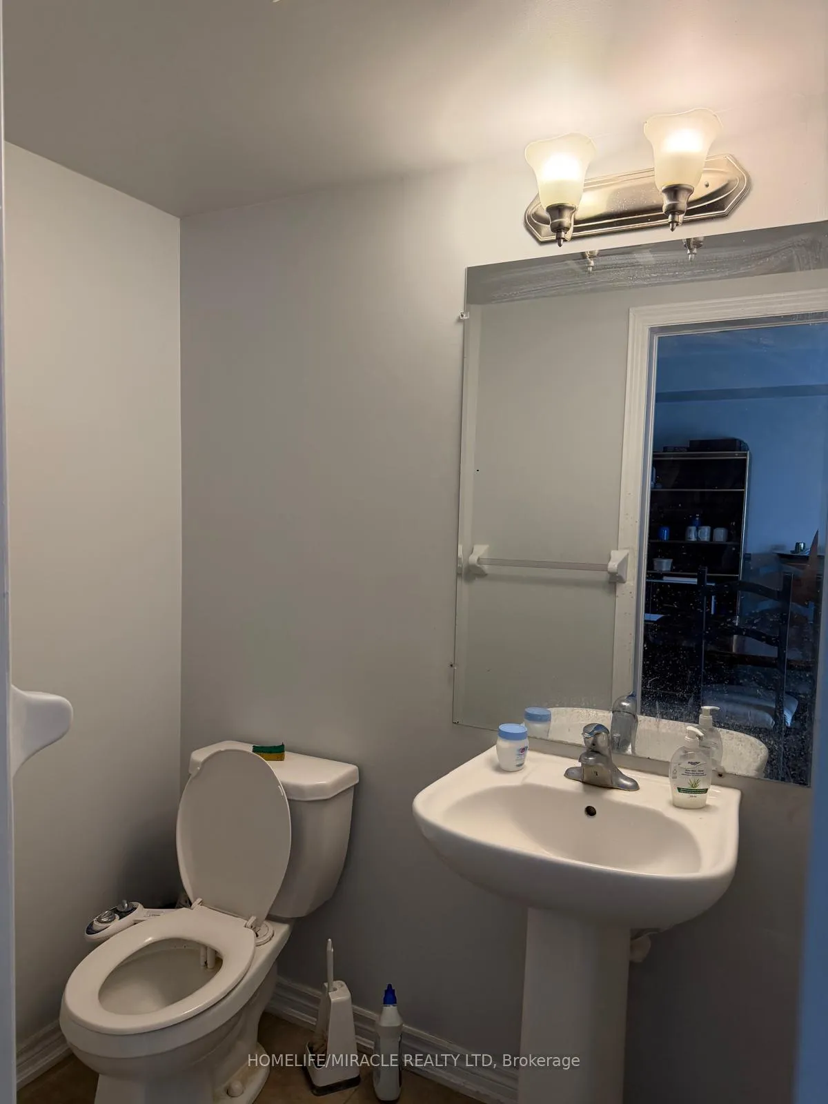 Photo 7 of 402 Linden Drive, Waterloo — HOMEH