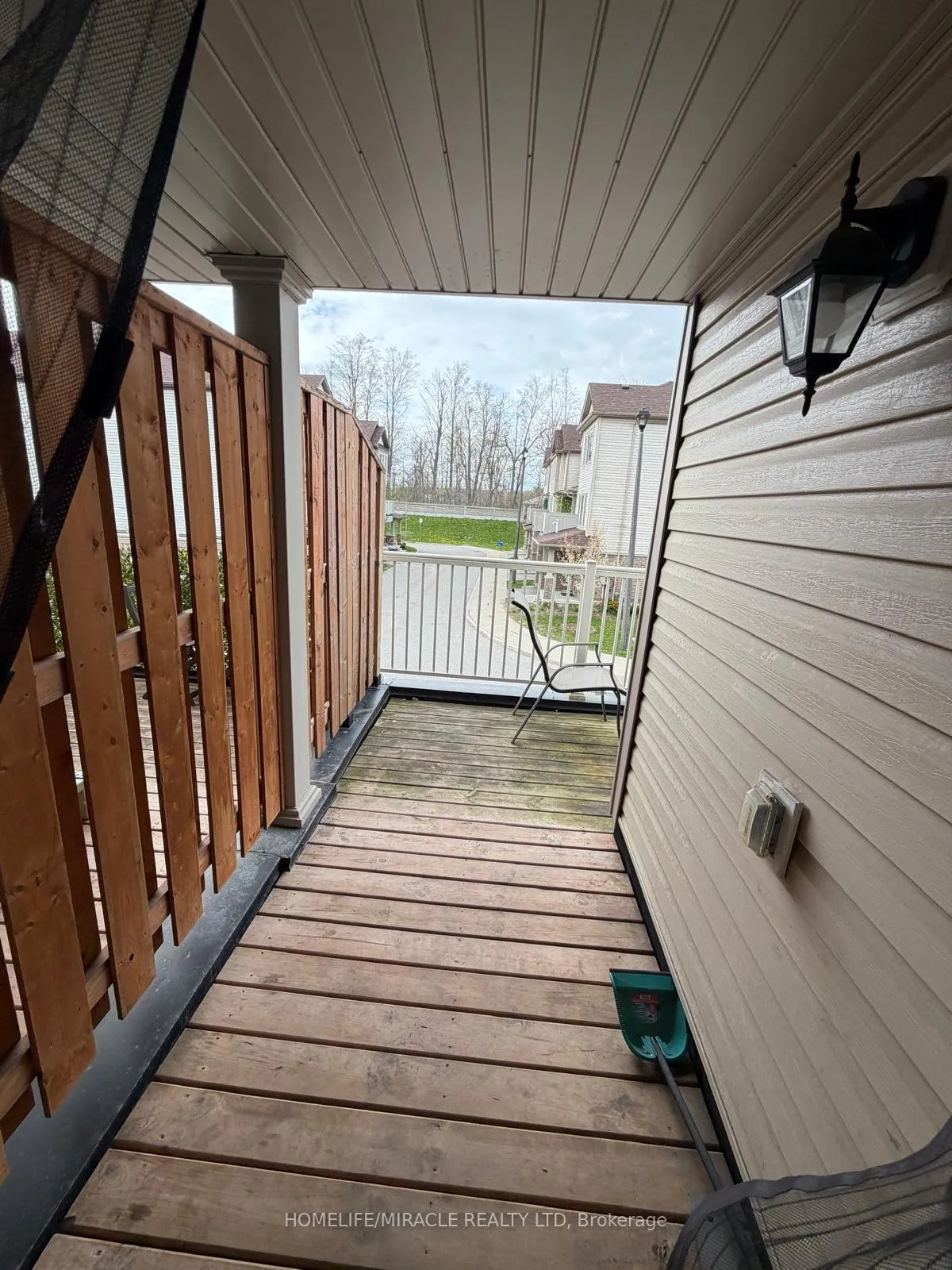 Photo 17 of 402 Linden Drive, Waterloo — HOMEH
