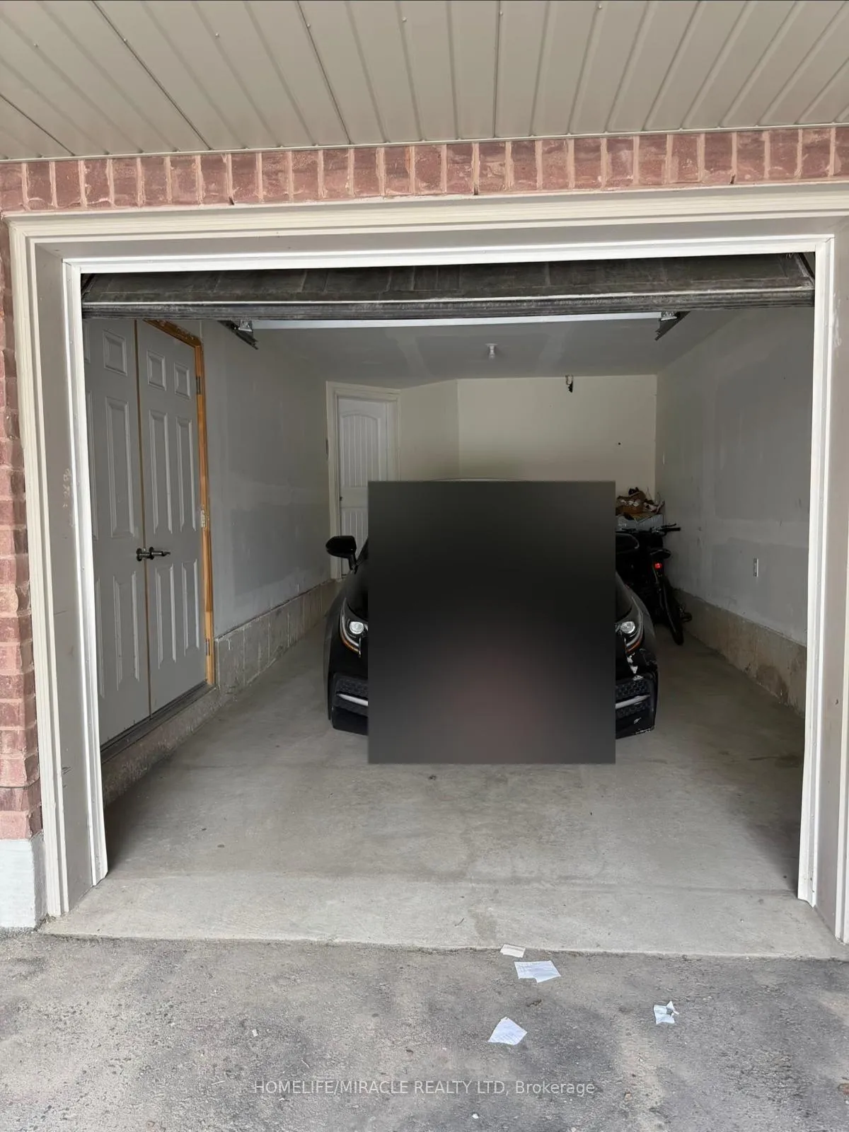Photo 19 of 402 Linden Drive, Waterloo — HOMEH