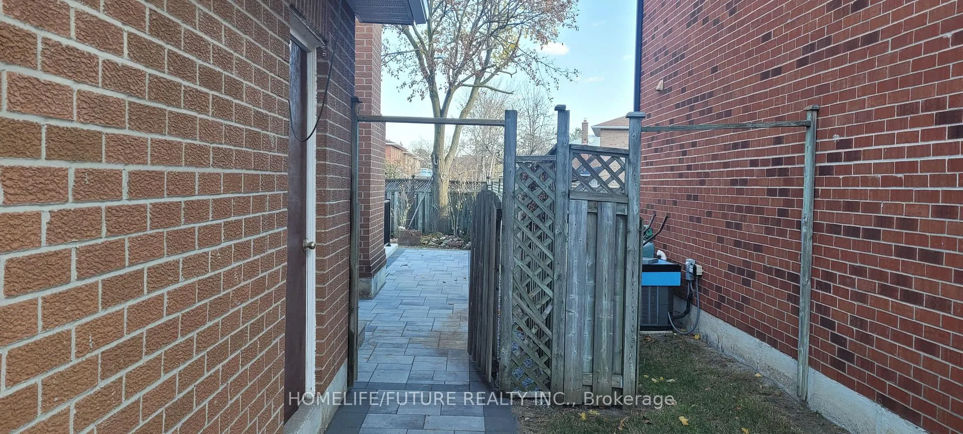 Photo 4 of Unit BSMT, 3 Parade Square, Scarborough, Highland Creek — HOMEH