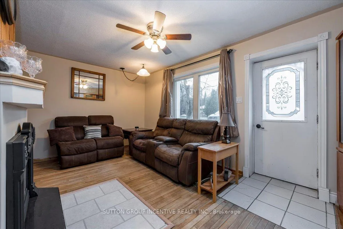 Photo 2 of 8993 5th Line, Essa, Angus — HOMEH