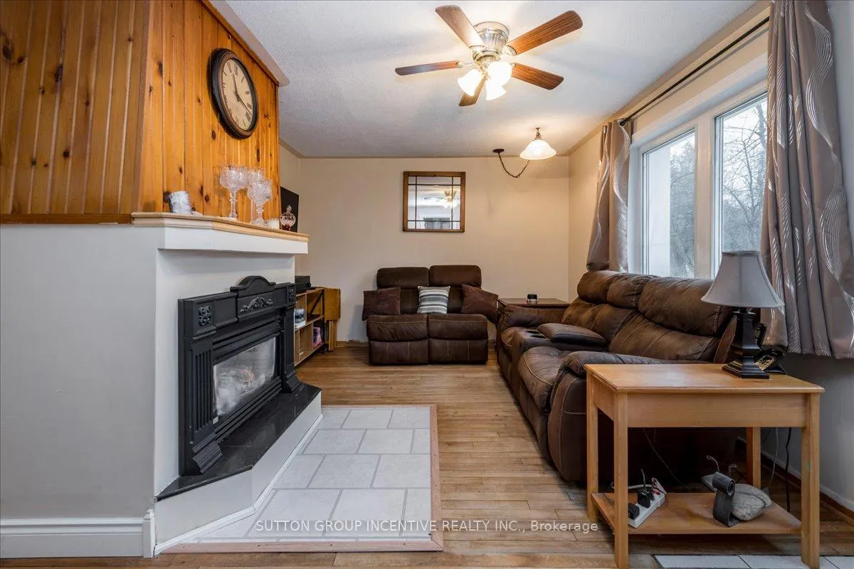 Photo 3 of 8993 5th Line, Essa, Angus — HOMEH