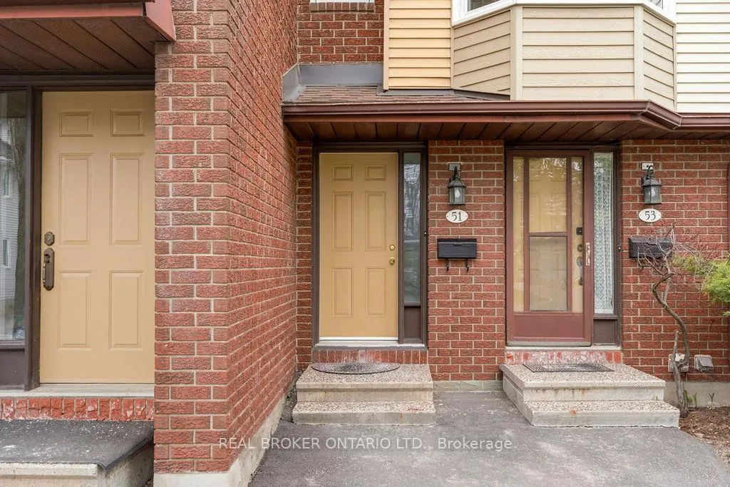 Photo 3 of 51 Haxby Private, Ottawa, Hunt Club Park/Greenboro — HOMEH