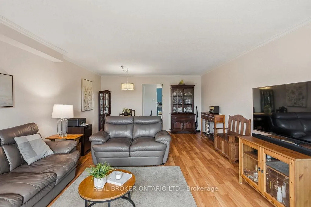 Photo 9 of 51 Haxby Private, Ottawa, Hunt Club Park/Greenboro — HOMEH