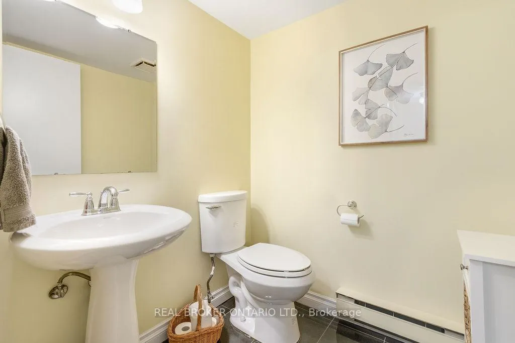 Photo 19 of 51 Haxby Private, Ottawa, Hunt Club Park/Greenboro — HOMEH
