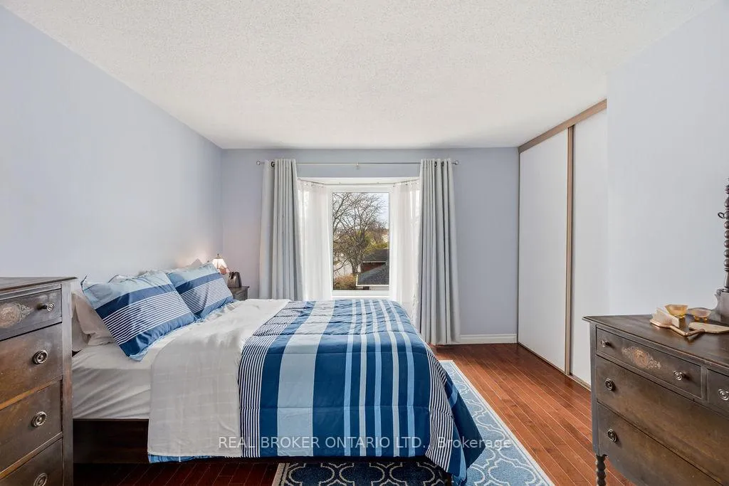 Photo 20 of 51 Haxby Private, Ottawa, Hunt Club Park/Greenboro — HOMEH