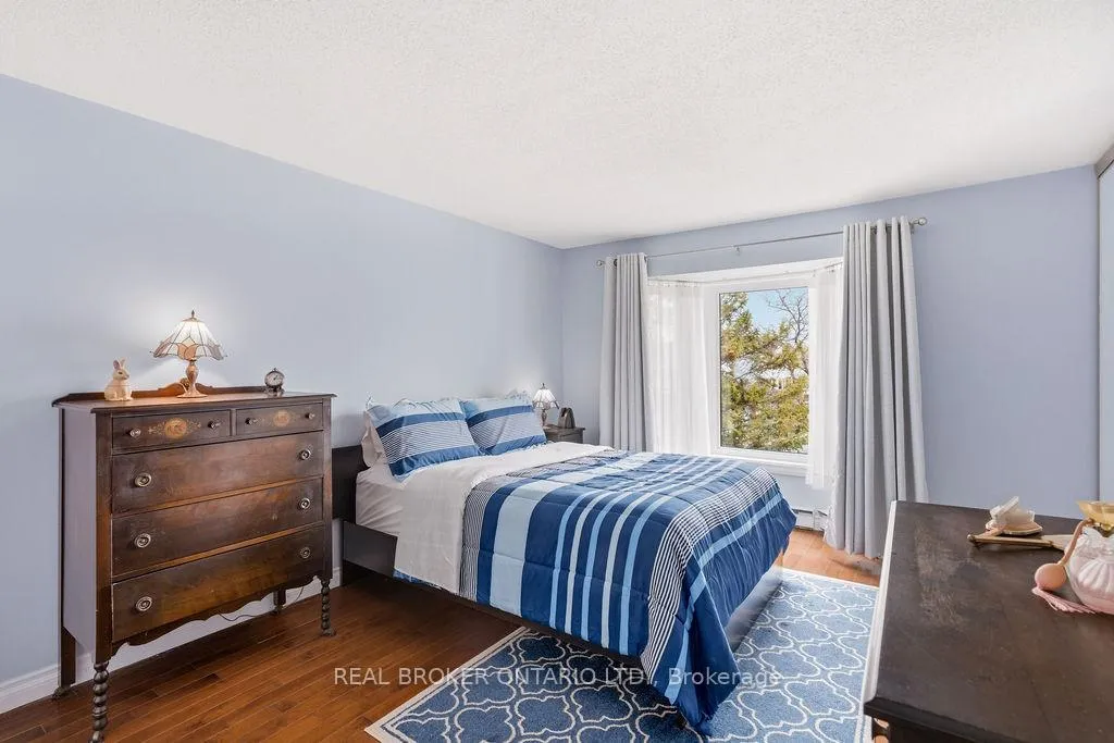 Photo 21 of 51 Haxby Private, Ottawa, Hunt Club Park/Greenboro — HOMEH