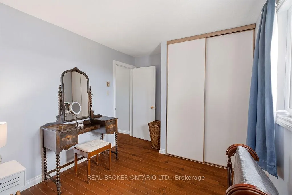 Photo 23 of 51 Haxby Private, Ottawa, Hunt Club Park/Greenboro — HOMEH