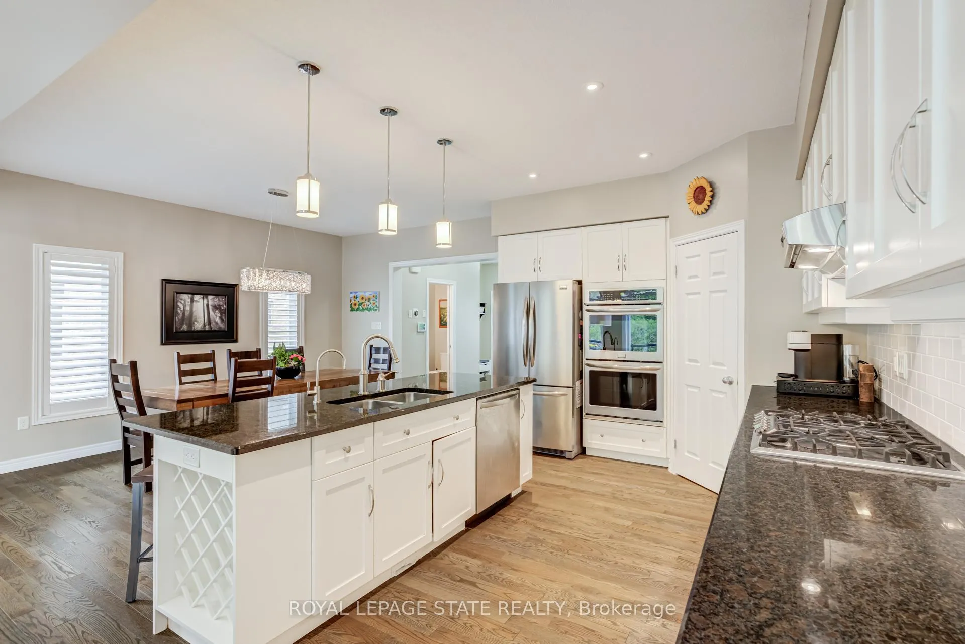 Photo 9 of 22 Rooke Court, Guelph, Willow West/Sugarbush/West Acres — HOMEH