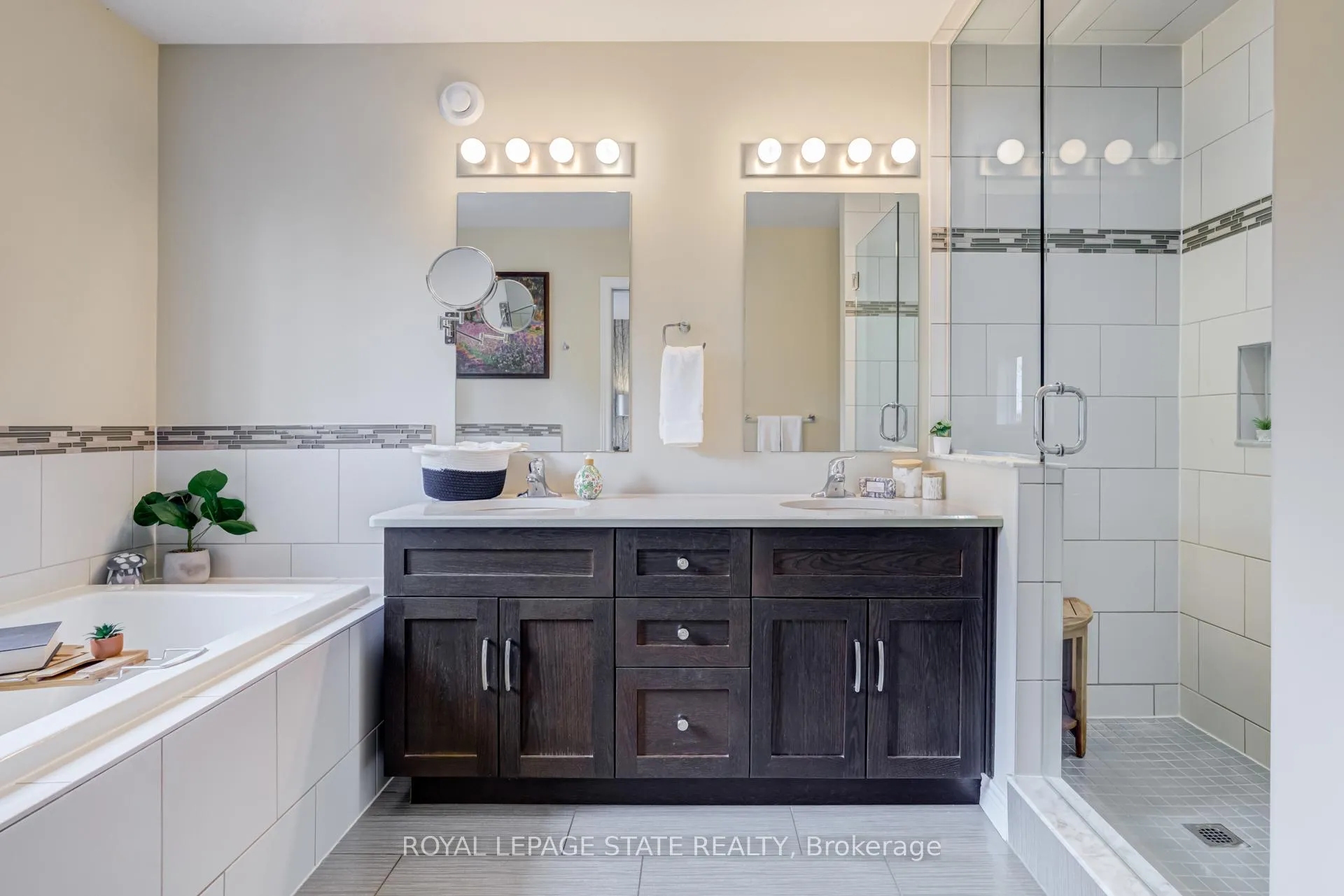 Photo 18 of 22 Rooke Court, Guelph, Willow West/Sugarbush/West Acres — HOMEH