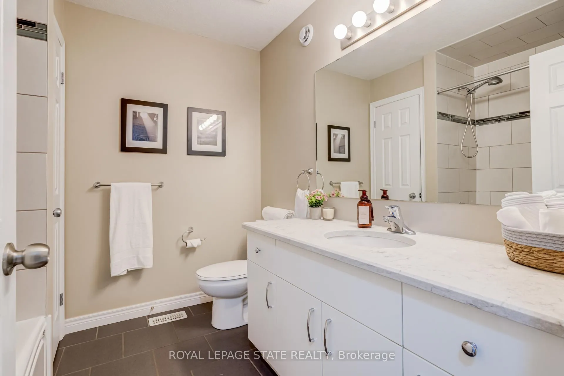Photo 22 of 22 Rooke Court, Guelph, Willow West/Sugarbush/West Acres — HOMEH