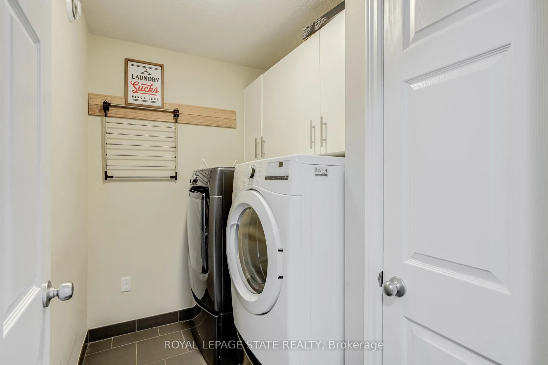 Photo 24 of 22 Rooke Court, Guelph, Willow West/Sugarbush/West Acres — HOMEH