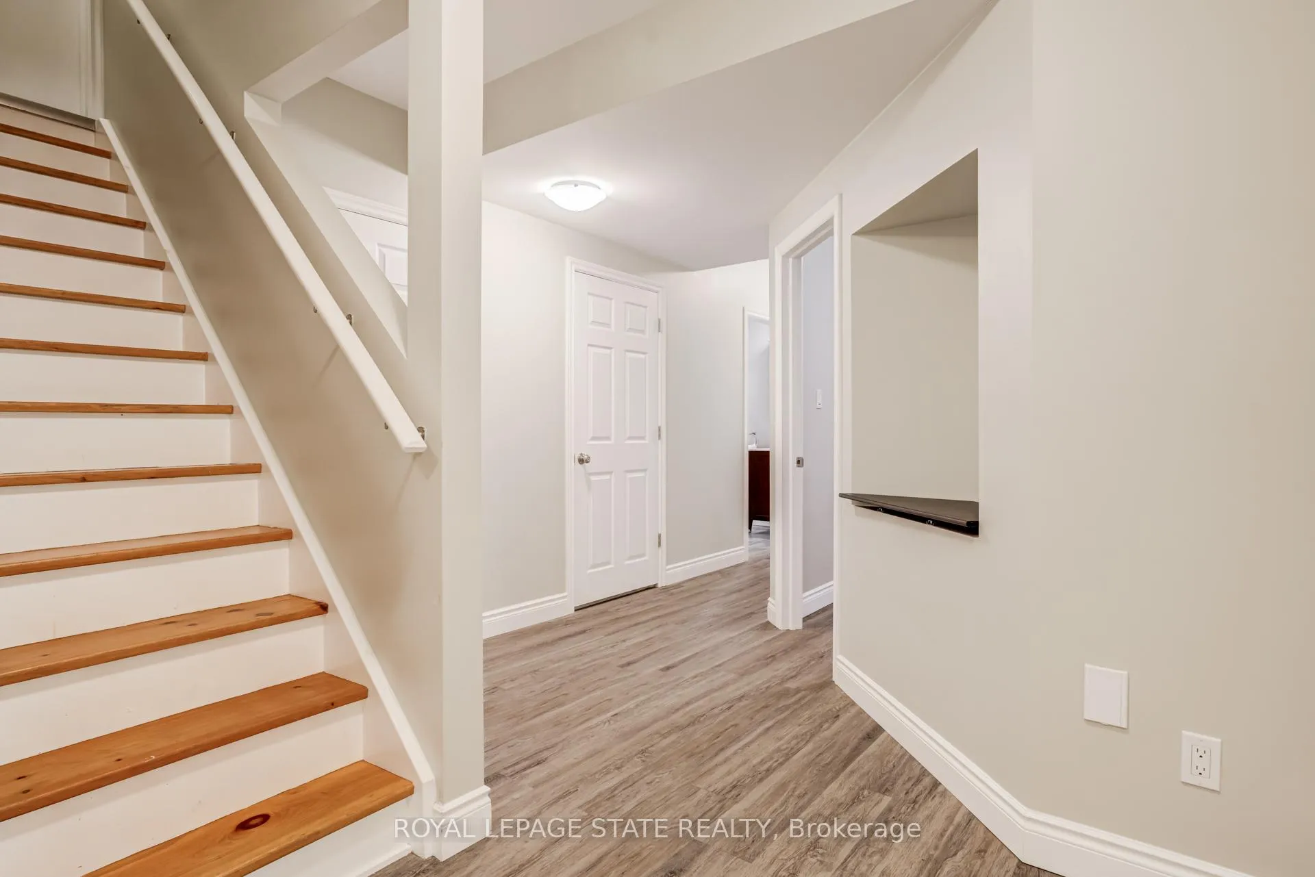 Photo 27 of 22 Rooke Court, Guelph, Willow West/Sugarbush/West Acres — HOMEH