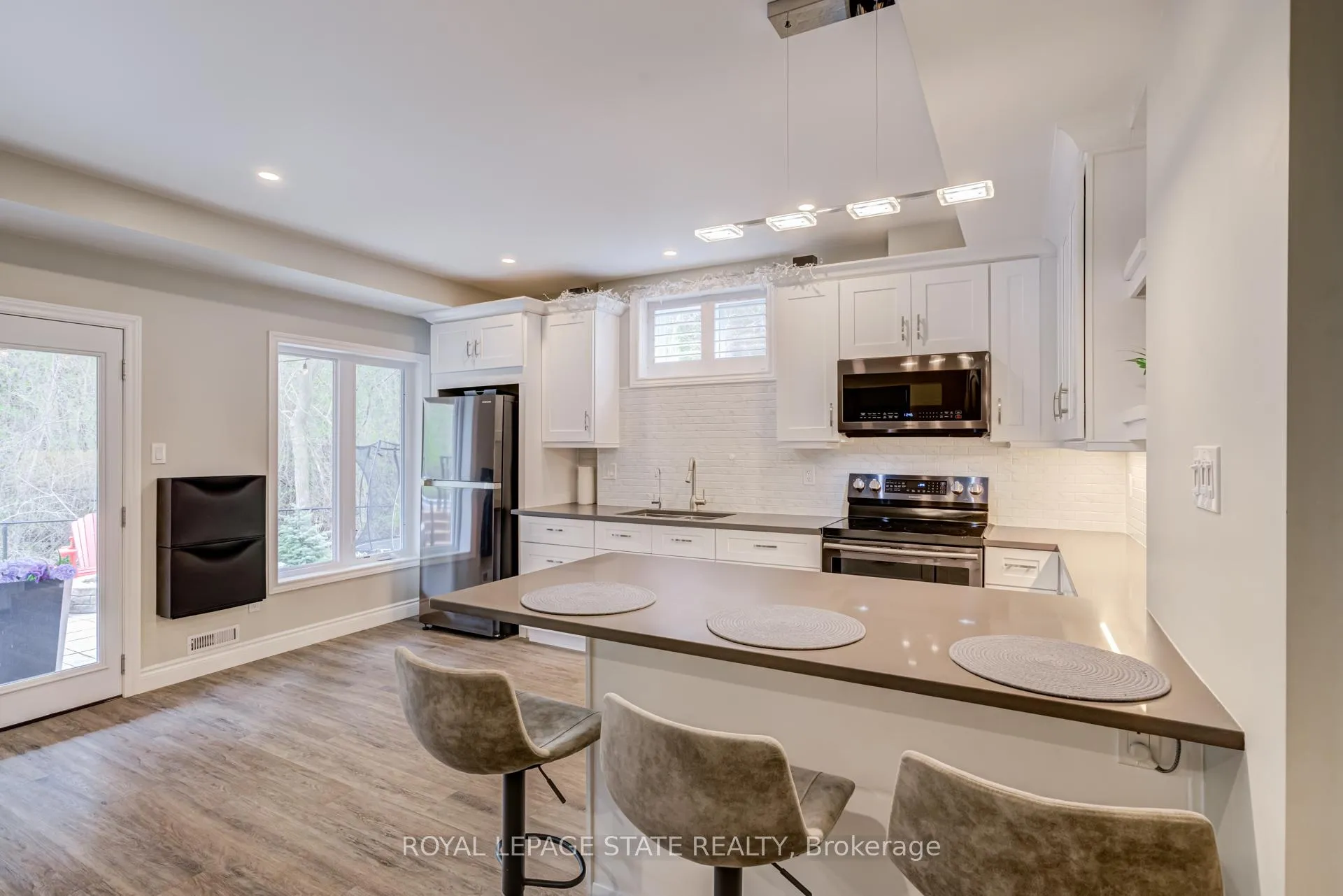 Photo 29 of 22 Rooke Court, Guelph, Willow West/Sugarbush/West Acres — HOMEH