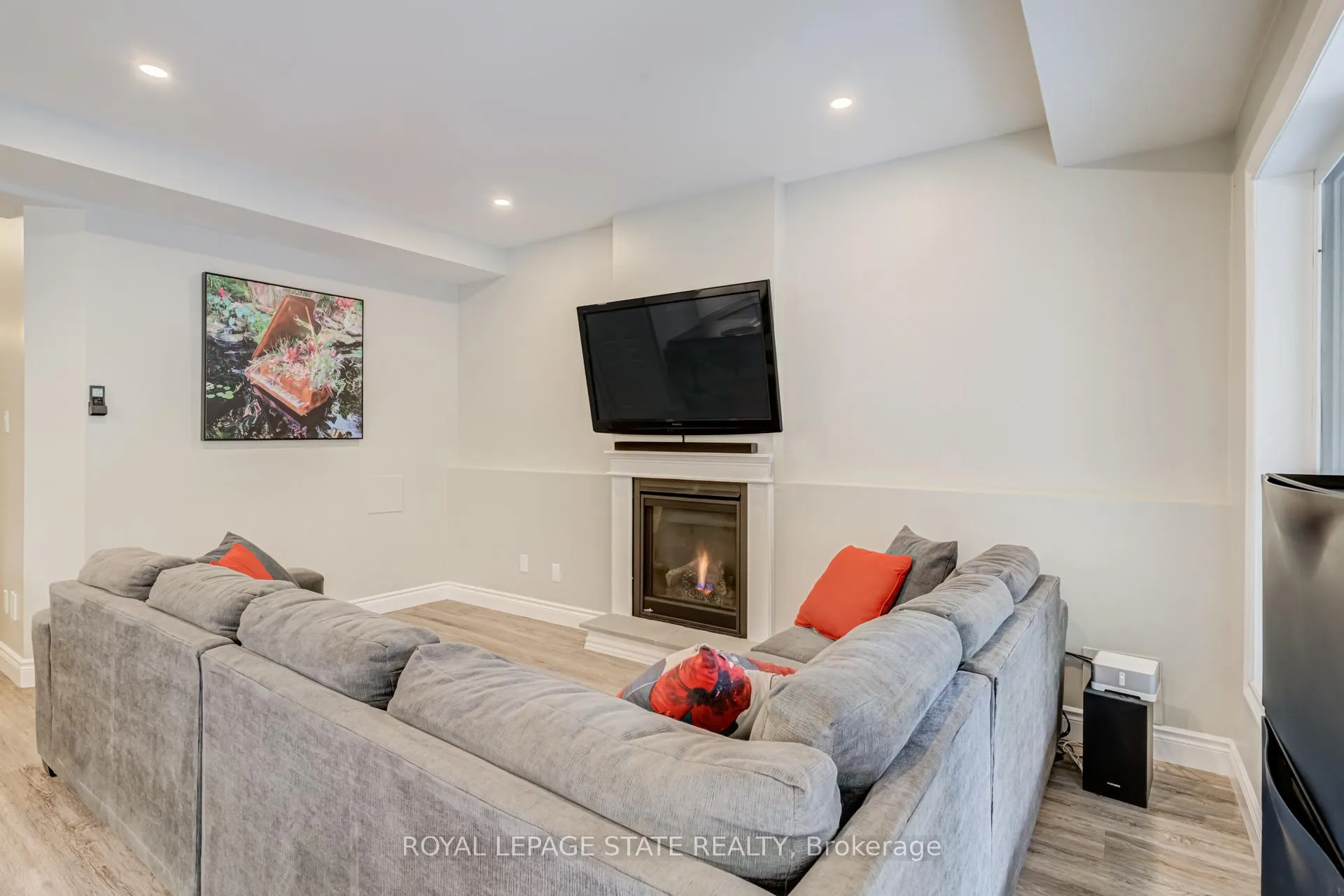Photo 32 of 22 Rooke Court, Guelph, Willow West/Sugarbush/West Acres — HOMEH