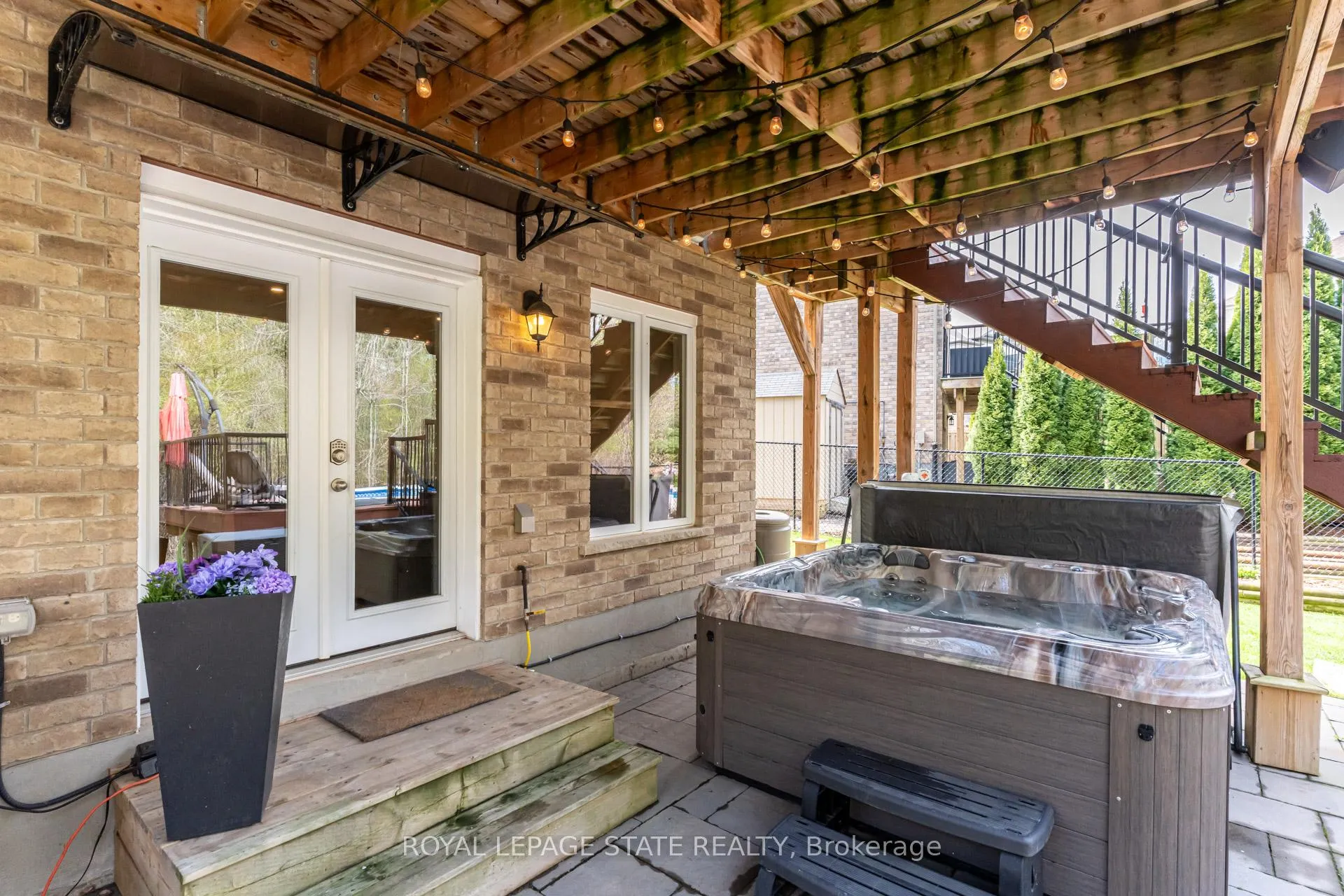 Photo 37 of 22 Rooke Court, Guelph, Willow West/Sugarbush/West Acres — HOMEH