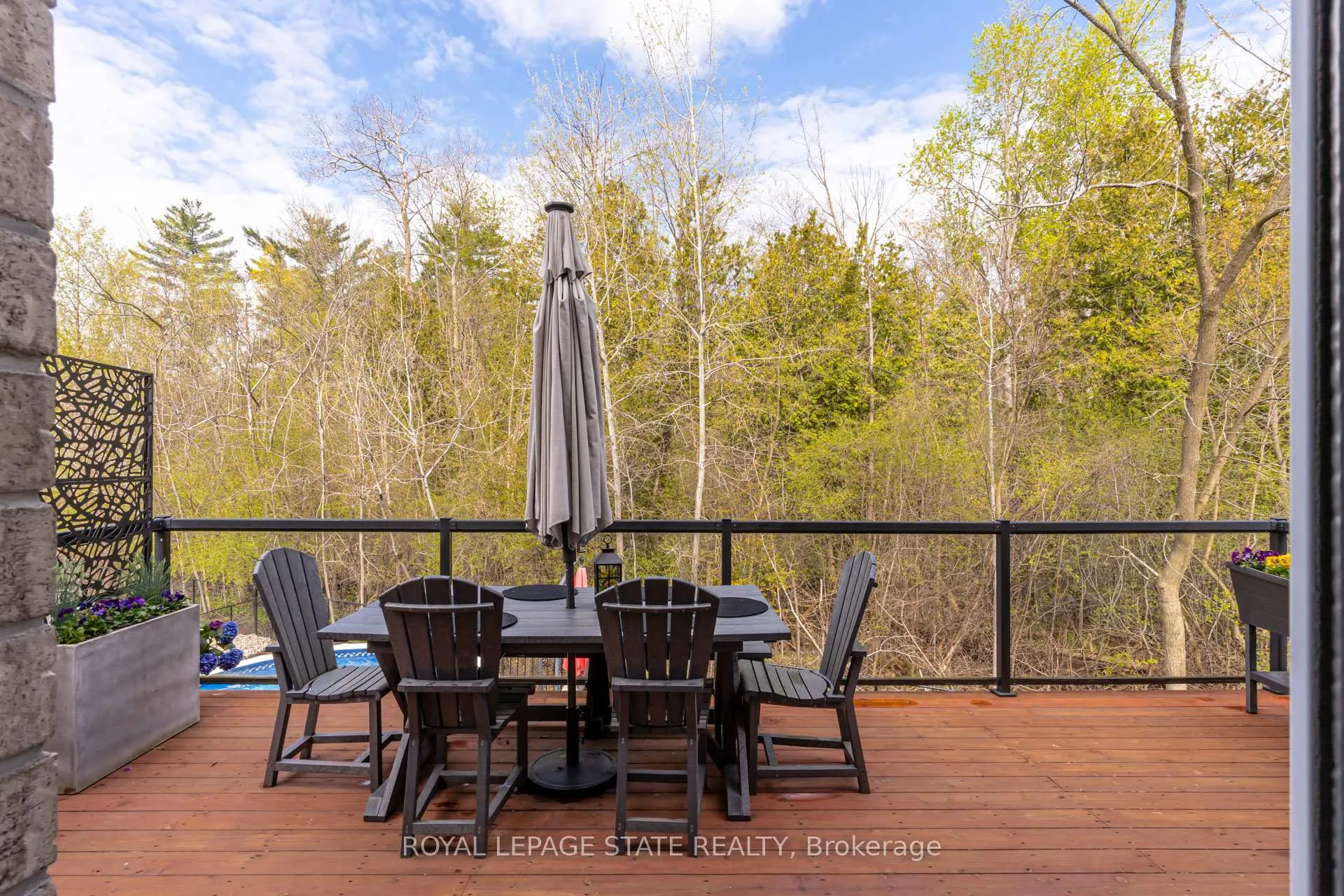 Photo 41 of 22 Rooke Court, Guelph, Willow West/Sugarbush/West Acres — HOMEH