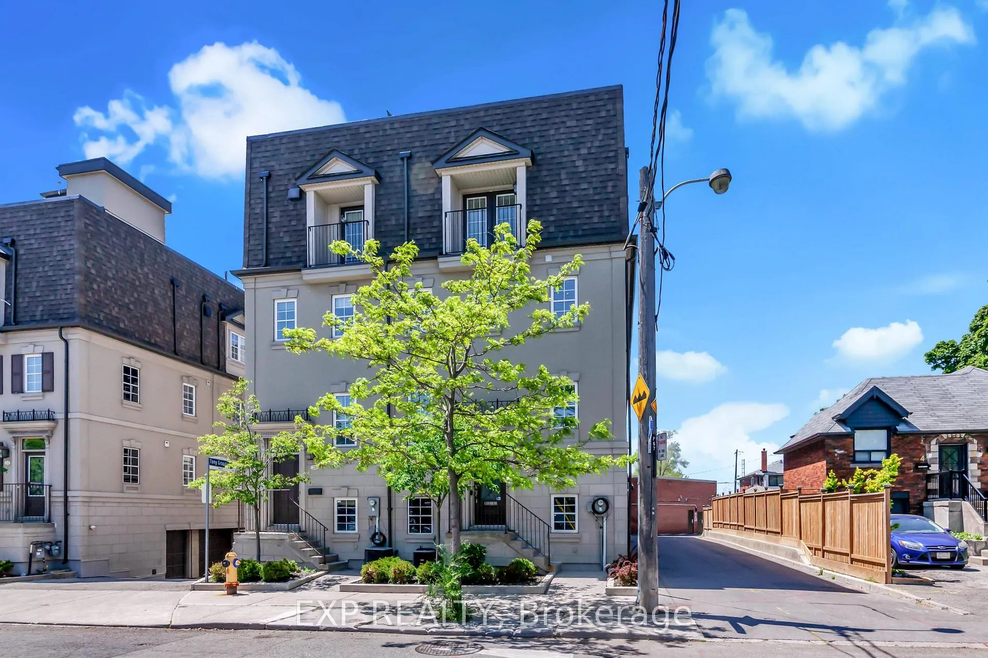 Photo 1 of Unit B, 2 Fairleigh Crescent, Toronto, Forest Hill North — HOMEH