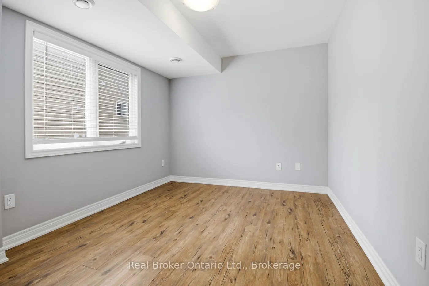 Photo 14 of 5 Hagar Street, Thorold, Thorold Downtown — HOMEH
