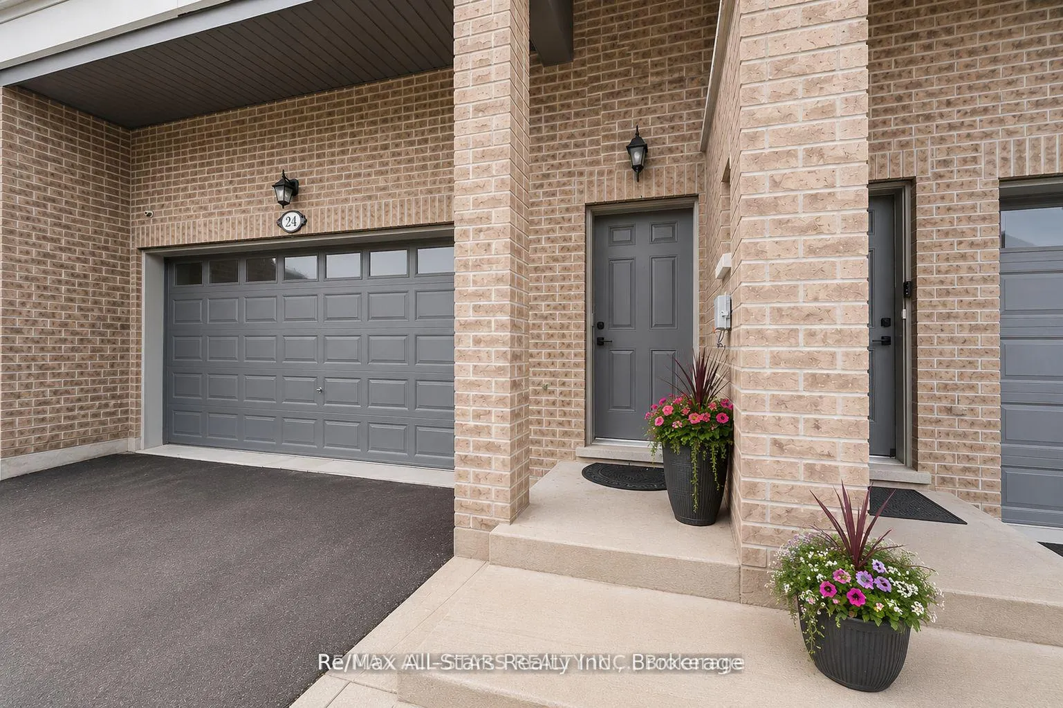 Photo 22 of 24 Alan Willliams Trail, Uxbridge — HOMEH