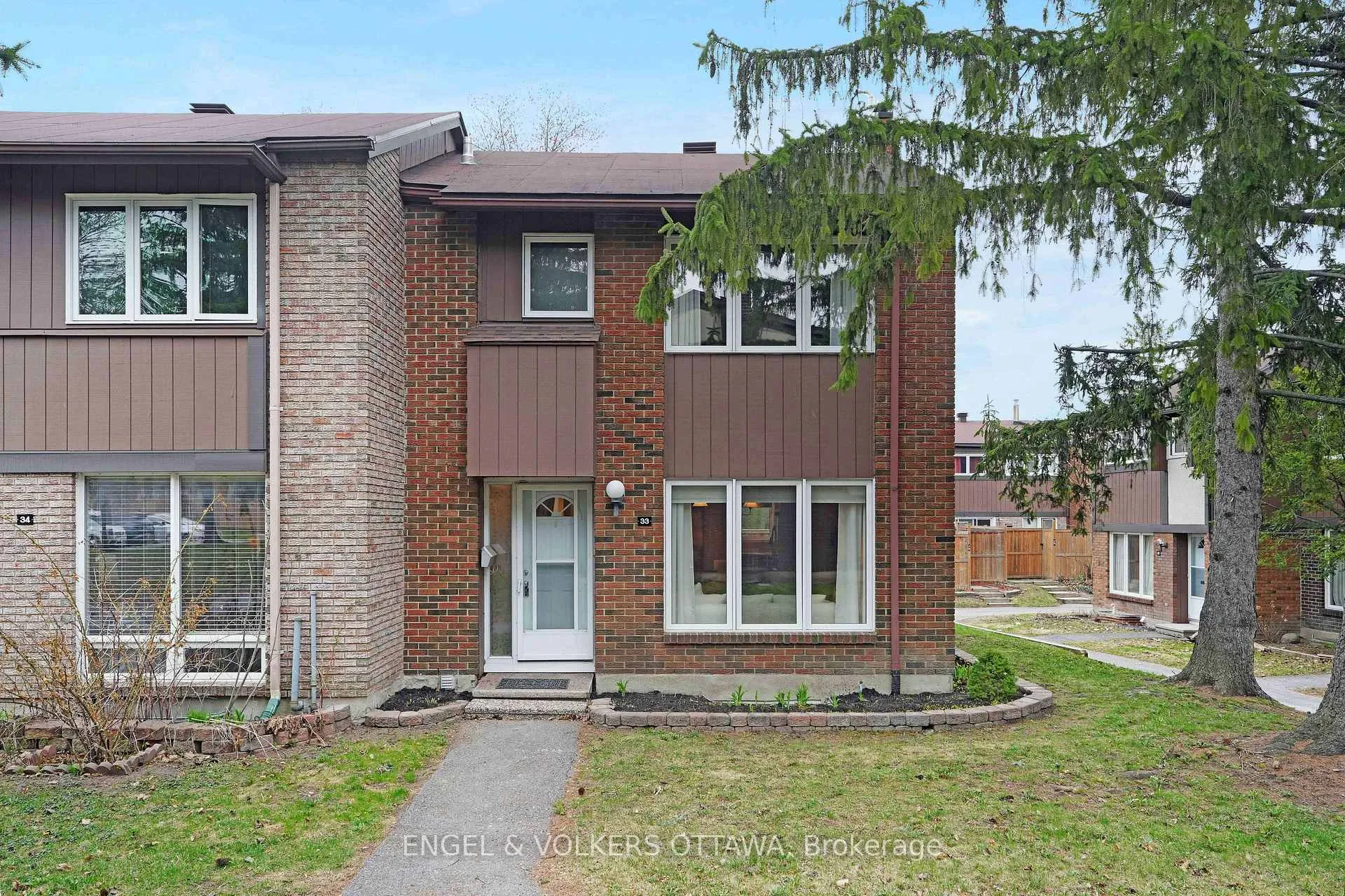 Photo 1 of Unit 33, 2111 Montreal Road, Ottawa, Beaconwood — HOMEH