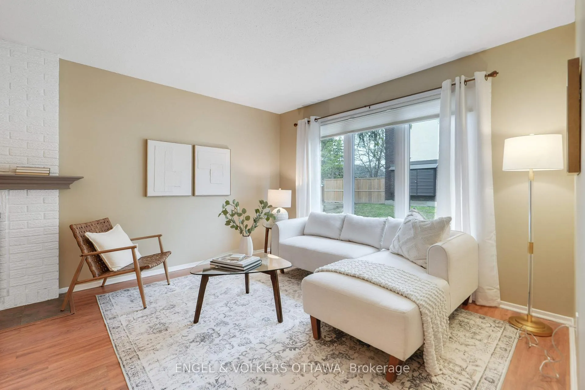 Photo 4 of Unit 33, 2111 Montreal Road, Ottawa, Beaconwood — HOMEH