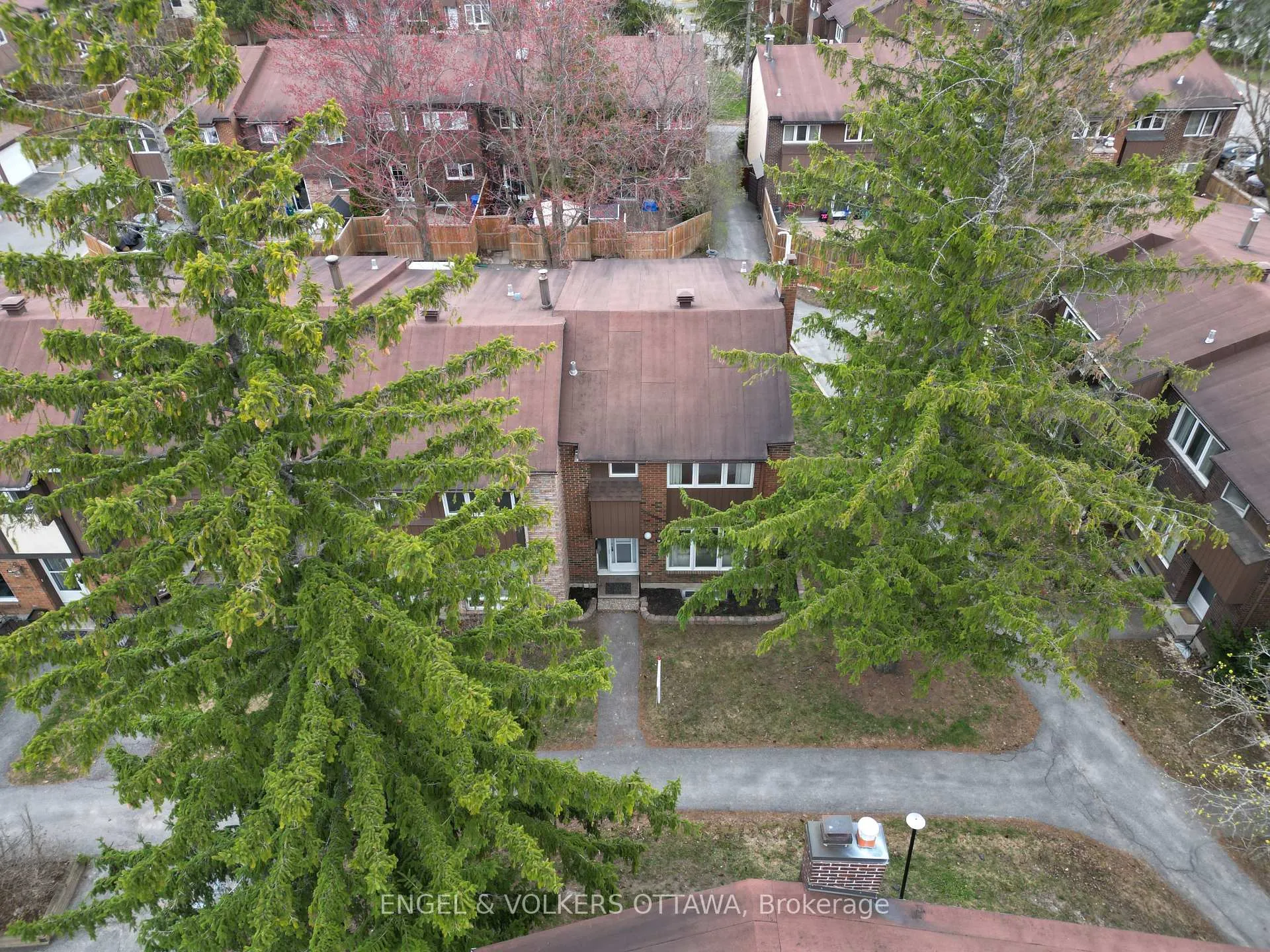 Photo 27 of Unit 33, 2111 Montreal Road, Ottawa, Beaconwood — HOMEH