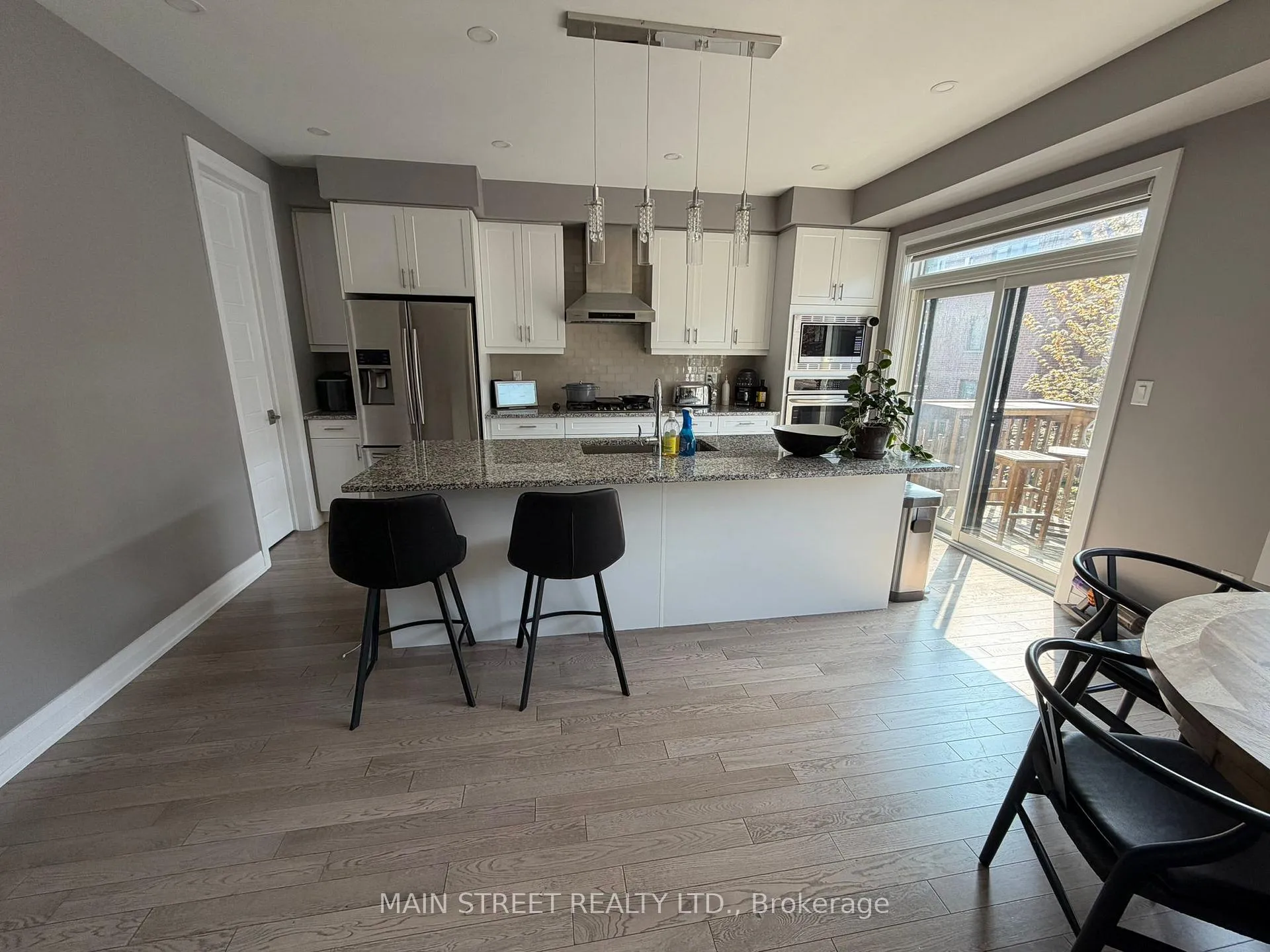 Photo 9 of 9 Vaudeville Drive, Etobicoke, Alderwood — HOMEH