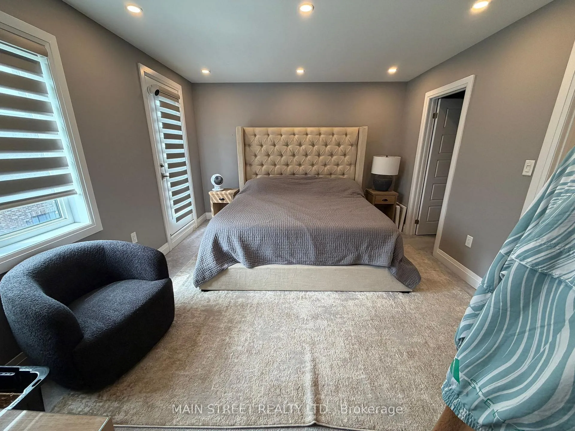 Photo 14 of 9 Vaudeville Drive, Etobicoke, Alderwood — HOMEH