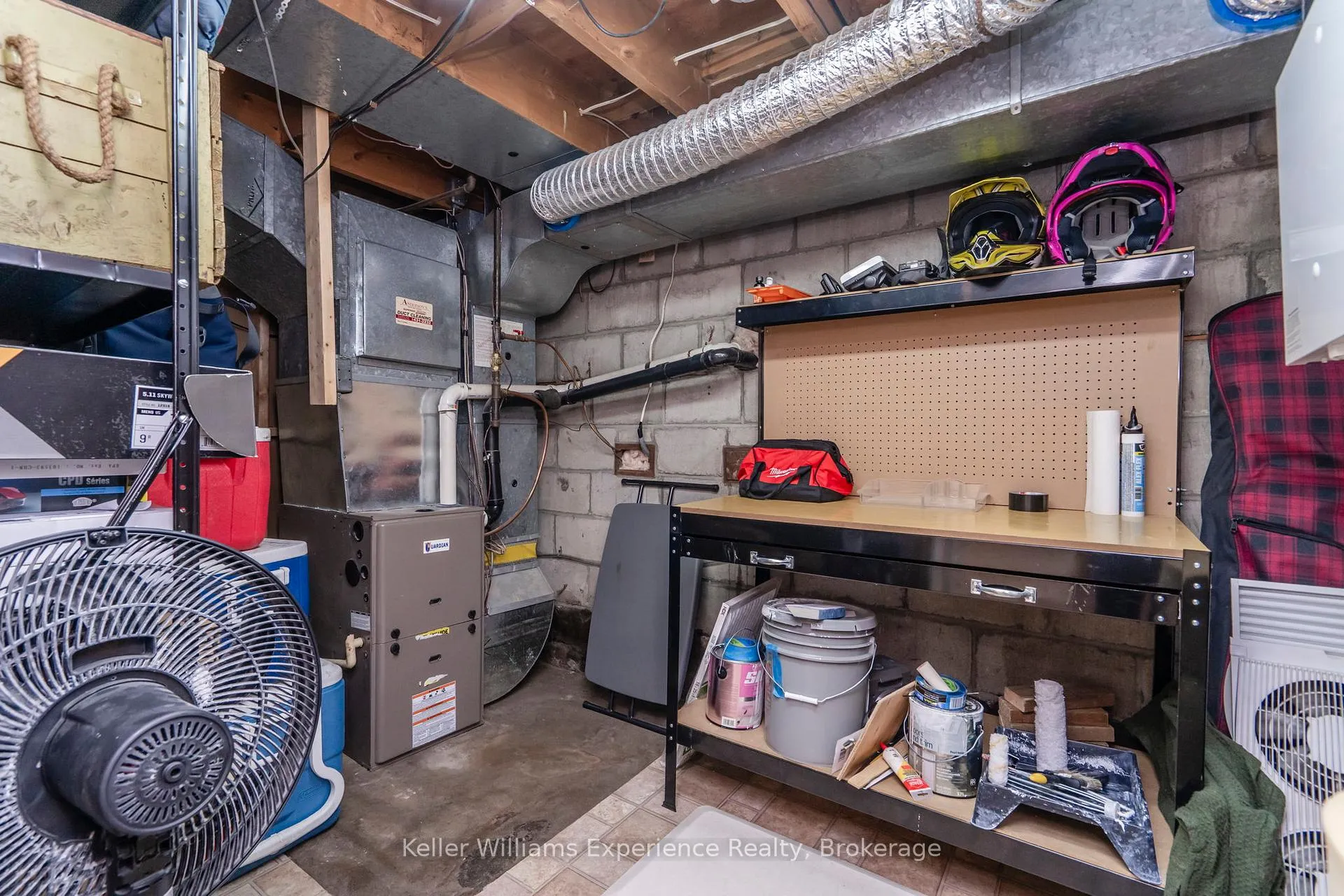 Photo 32 of 557 Hugel Avenue, Midland — HOMEH