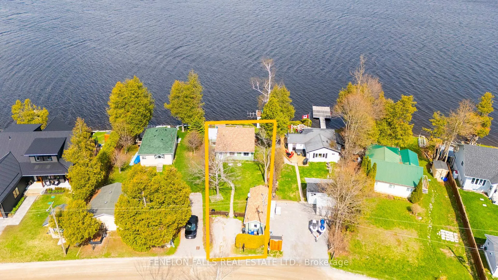 Photo 2 of 39 Bayview Road, Kawartha Lakes, Fenelon Falls — HOMEH
