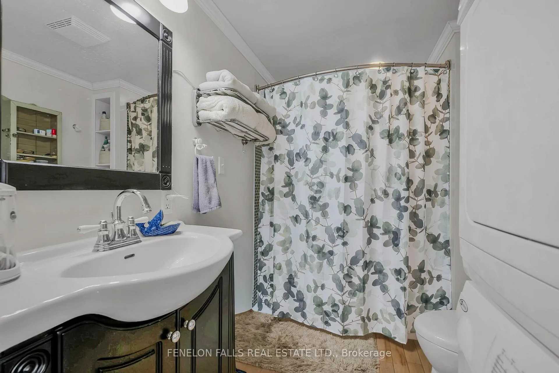 Photo 15 of 39 Bayview Road, Kawartha Lakes, Fenelon Falls — HOMEH