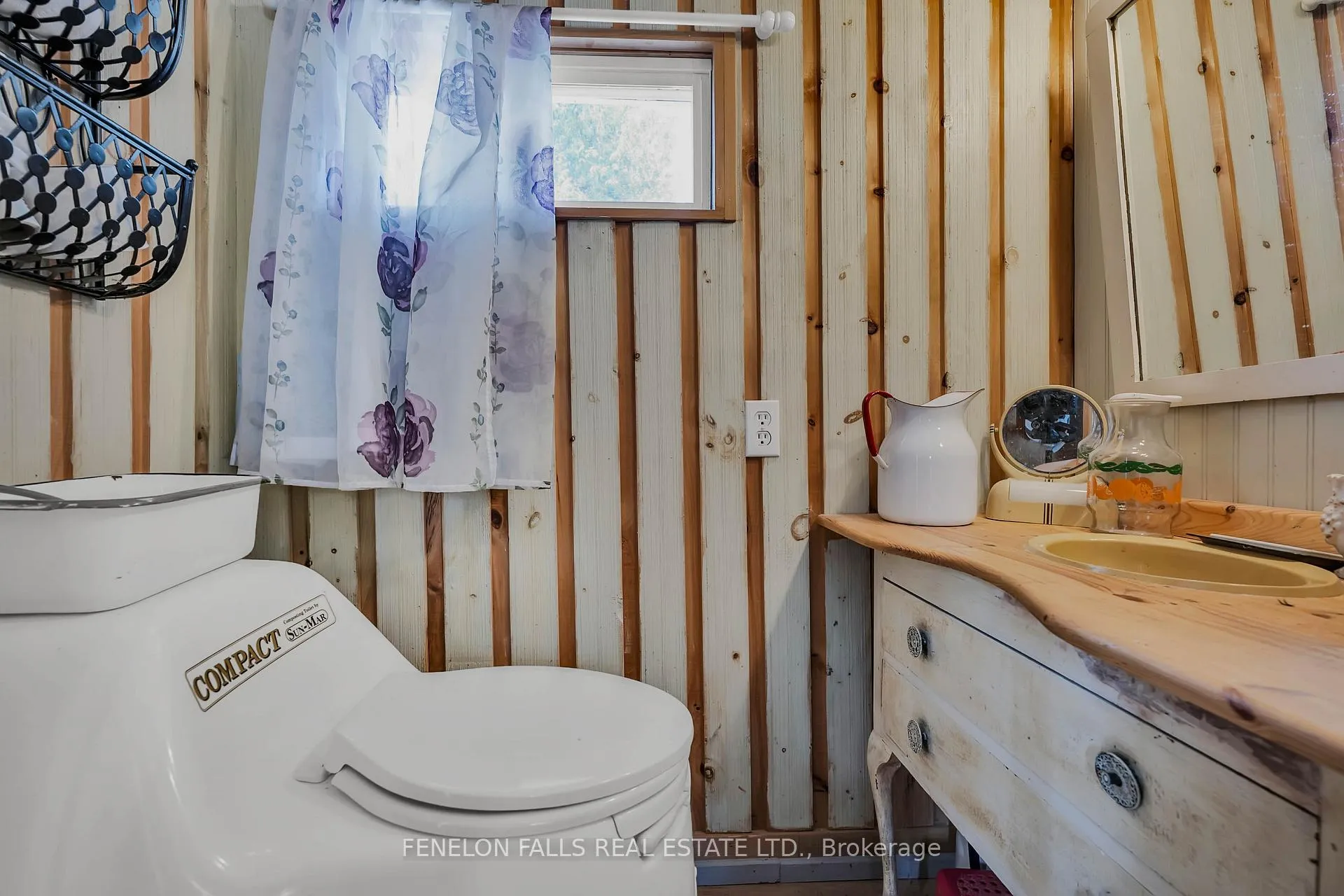 Photo 26 of 39 Bayview Road, Kawartha Lakes, Fenelon Falls — HOMEH