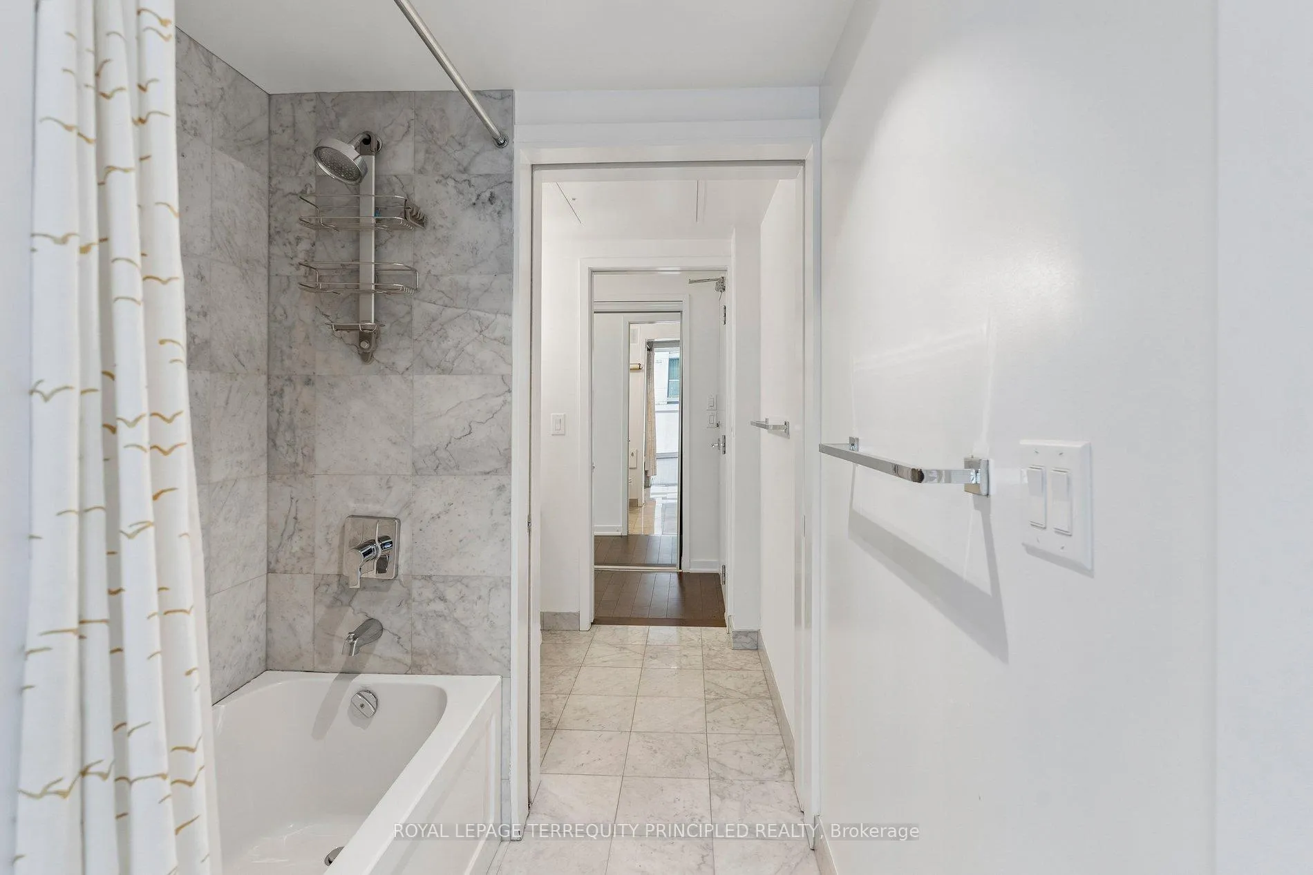 Photo 19 of Unit 307, 12 York Street, Toronto, Waterfront Communities — HOMEH