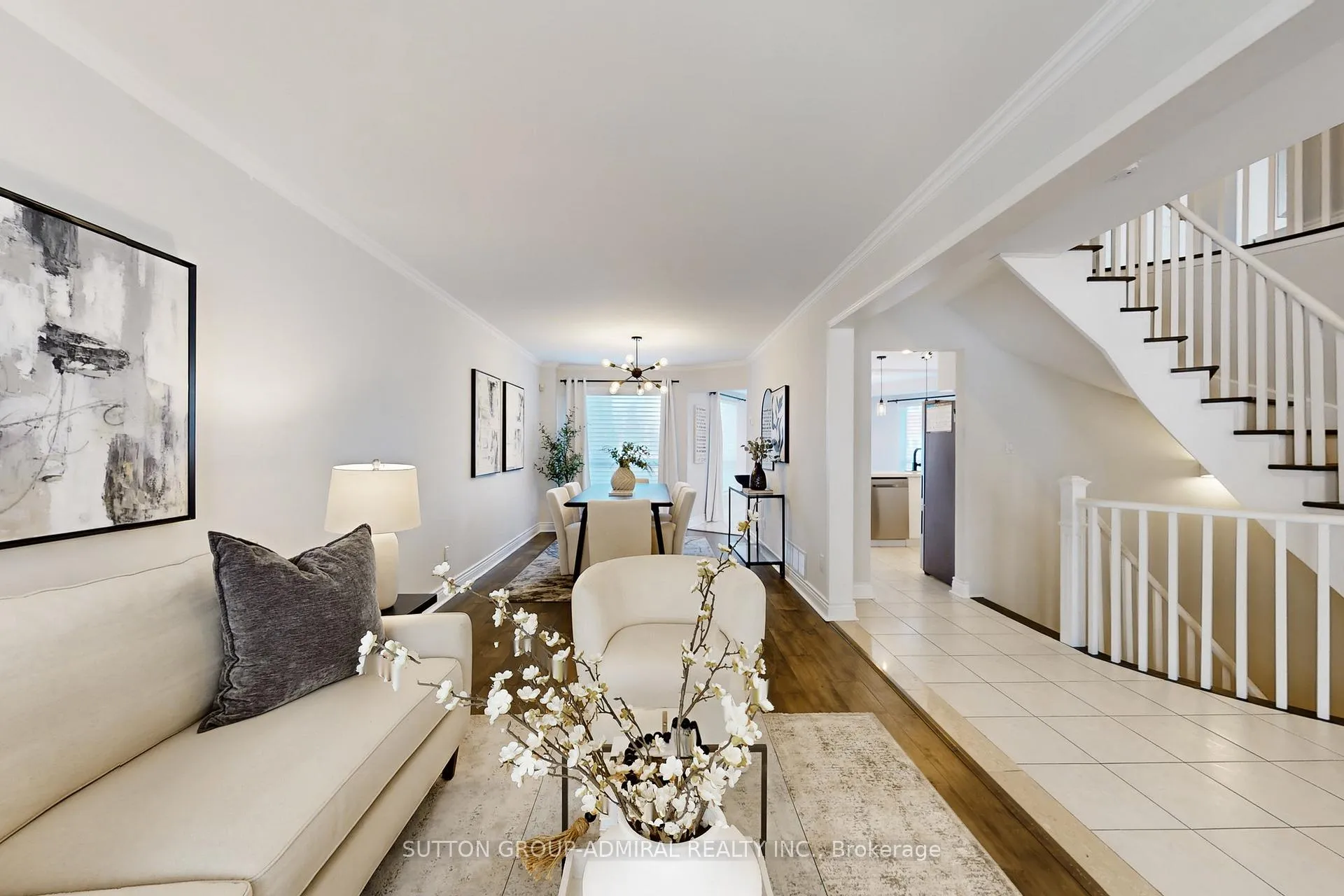 Photo 5 of 284 Lancrest Street, Pickering, Highbush — HOMEH