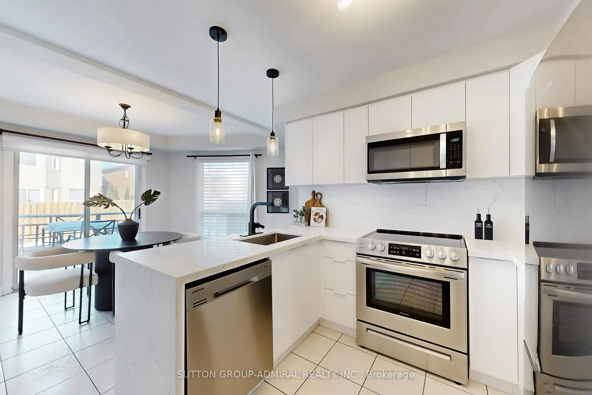 Photo 8 of 284 Lancrest Street, Pickering, Highbush — HOMEH