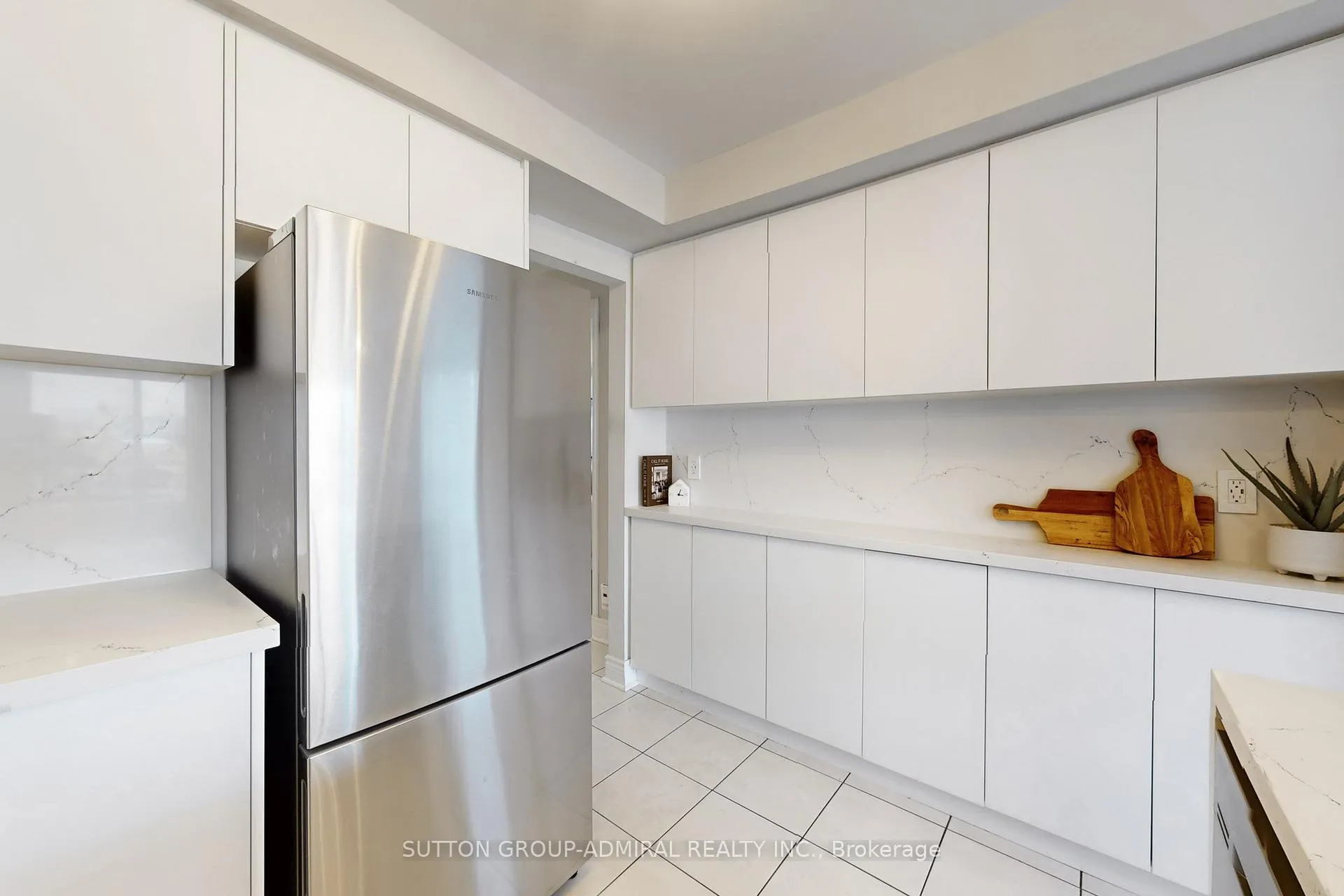 Photo 9 of 284 Lancrest Street, Pickering, Highbush — HOMEH
